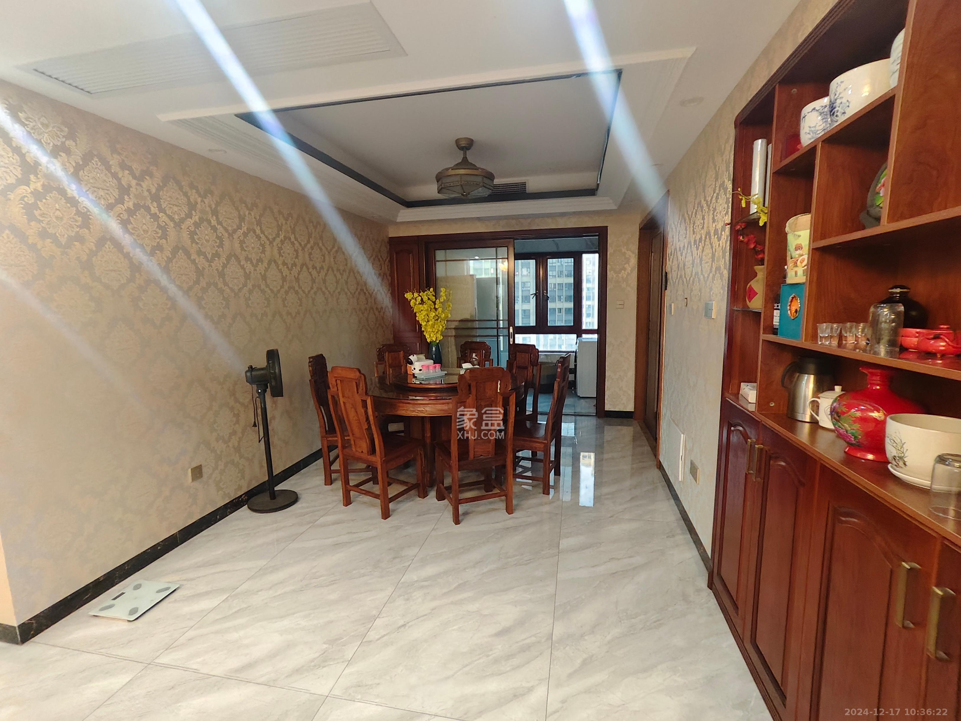 天麓尚层 4室2厅2卫 6000.0元/月 天麓尚层 4室2厅2卫 6000.0元/月室内图