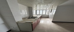 金山小区  3室2厅2卫   127.00万