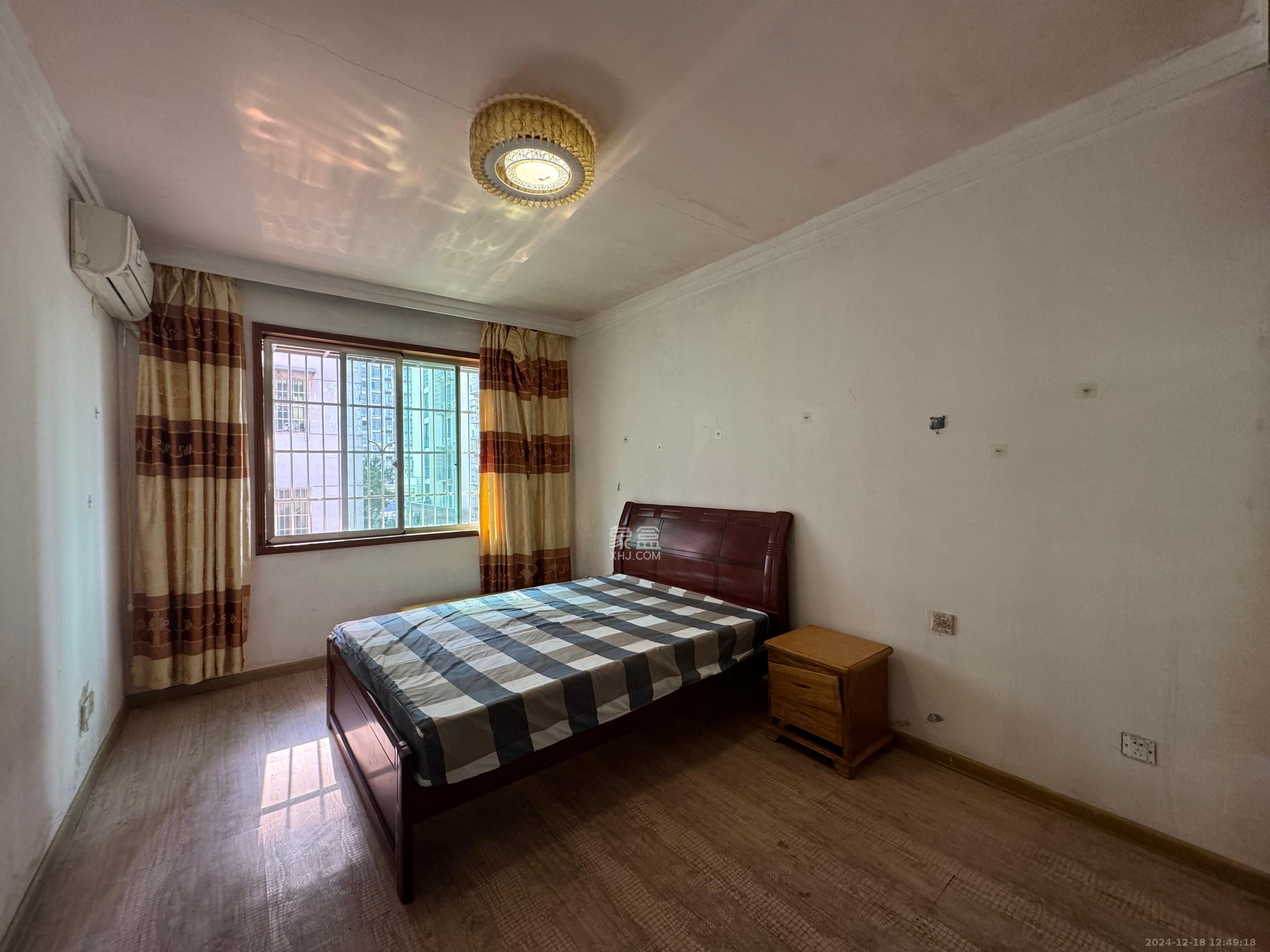 茶叶大市场“山水茗园” 3室2厅2卫 1300.0元/月 茶叶大市场“山水茗园” 3室2厅2卫 1300.0元/月室内图