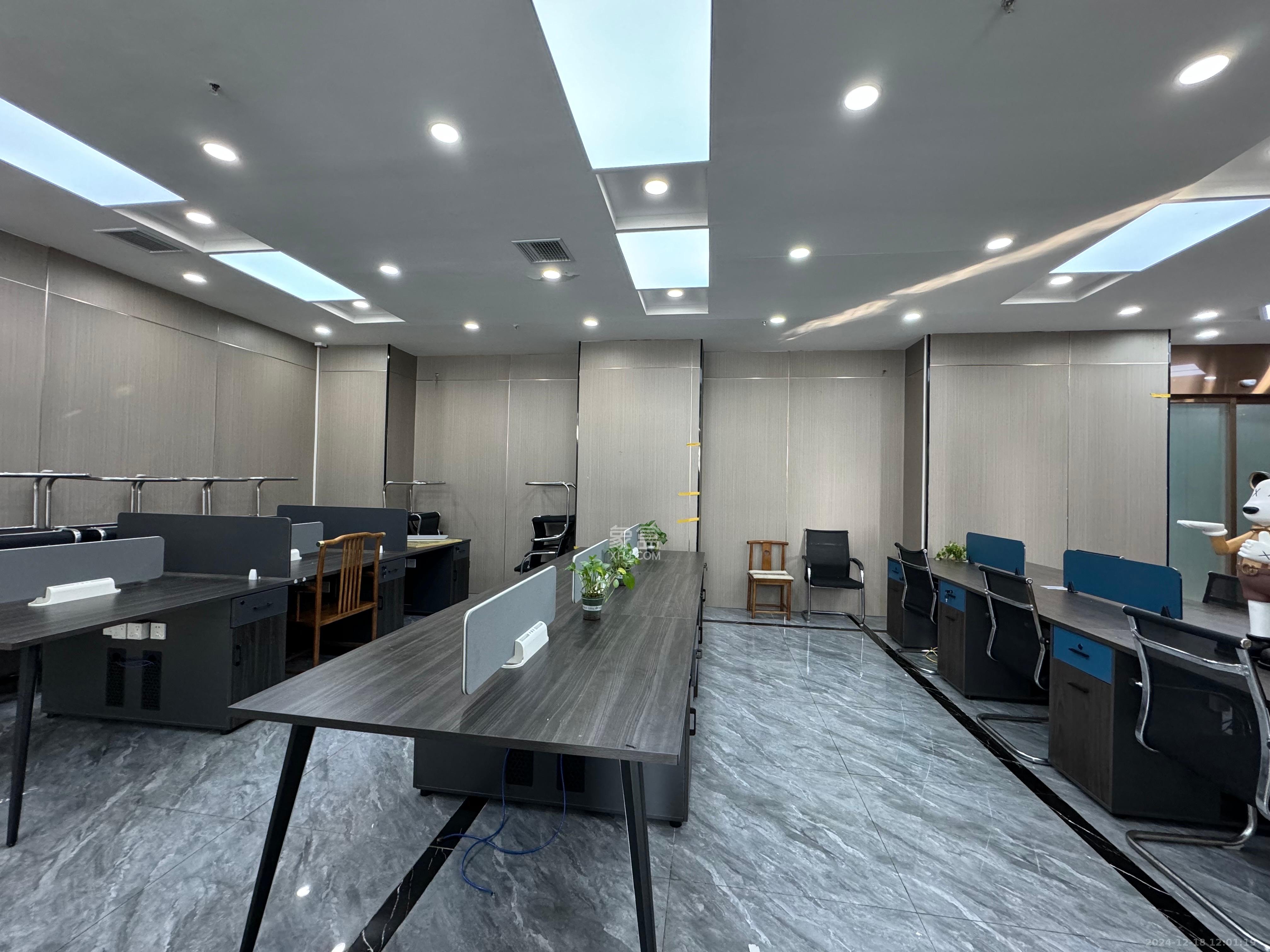 华润置地广场二期 1室1厅0卫 10000.0元/月 华润置地广场二期 1室1厅0卫 10000.0元/月室内图