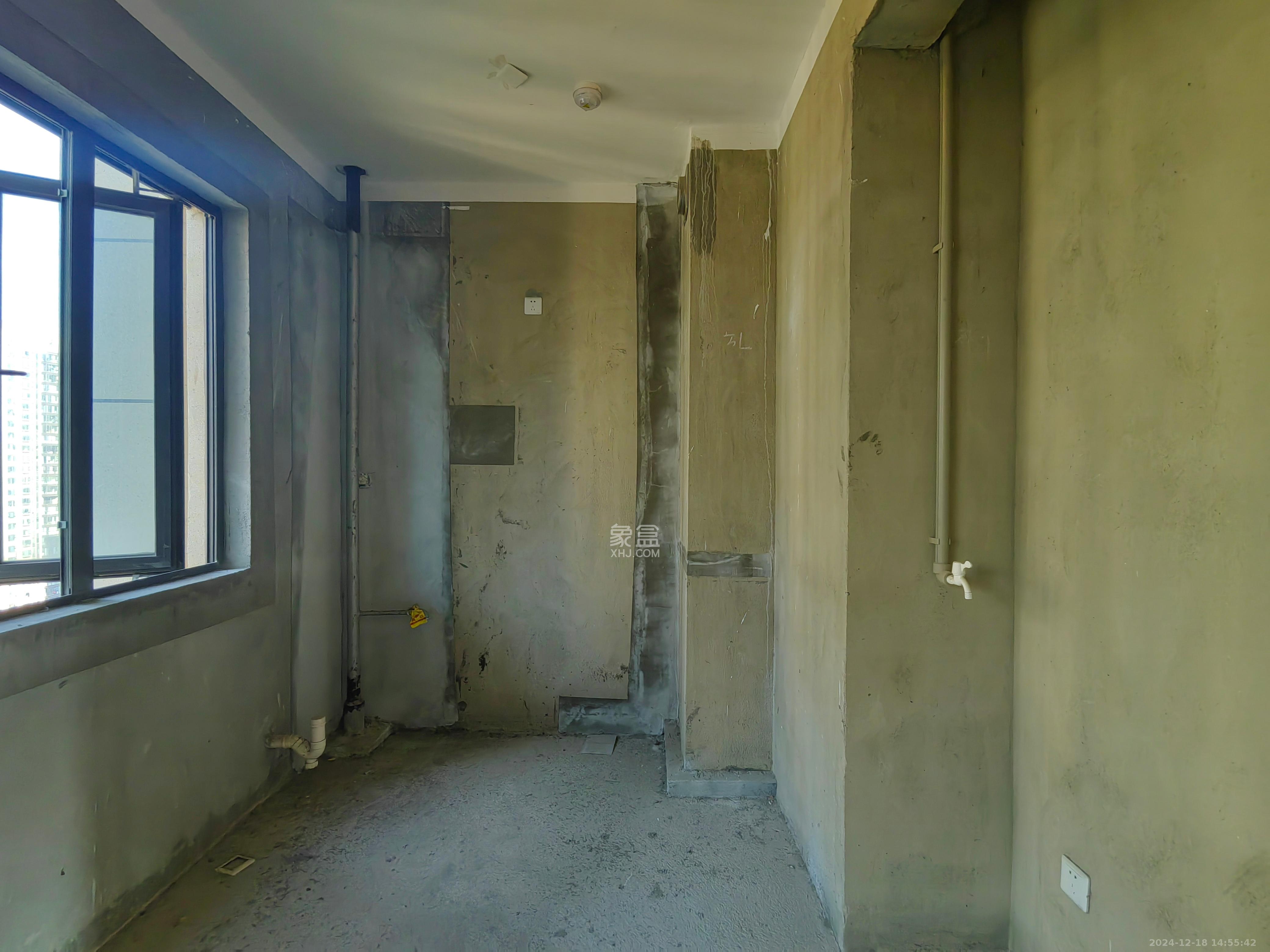 保利大都汇一期、二期 4室2厅2卫 1600.0元/月 保利大都汇一期、二期 4室2厅2卫 1600.0元/月室内图