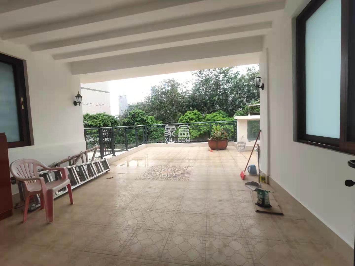 万花坊铂金公馆别墅 6室4厅4卫 1300.0万 万花坊铂金公馆别墅 6室4厅4卫 1300.0万室内图