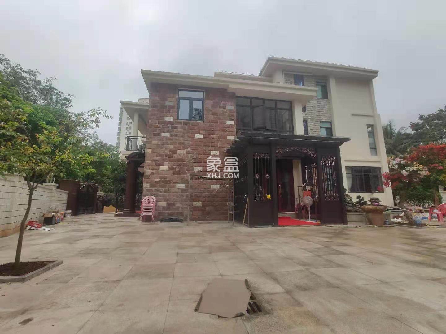 万花坊铂金公馆别墅 6室4厅4卫 1300.0万 万花坊铂金公馆别墅 6室4厅4卫 1300.0万小区图