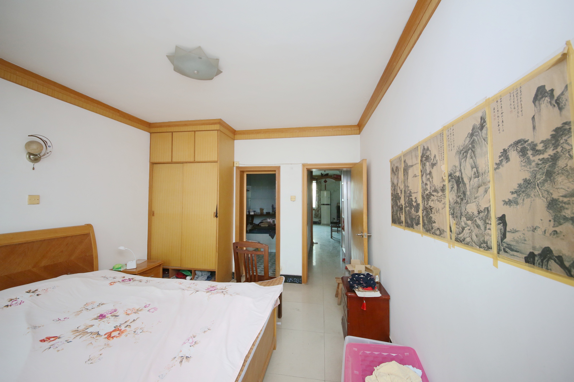 县府坪巷散盘  1室0厅0卫   55.00万卧室