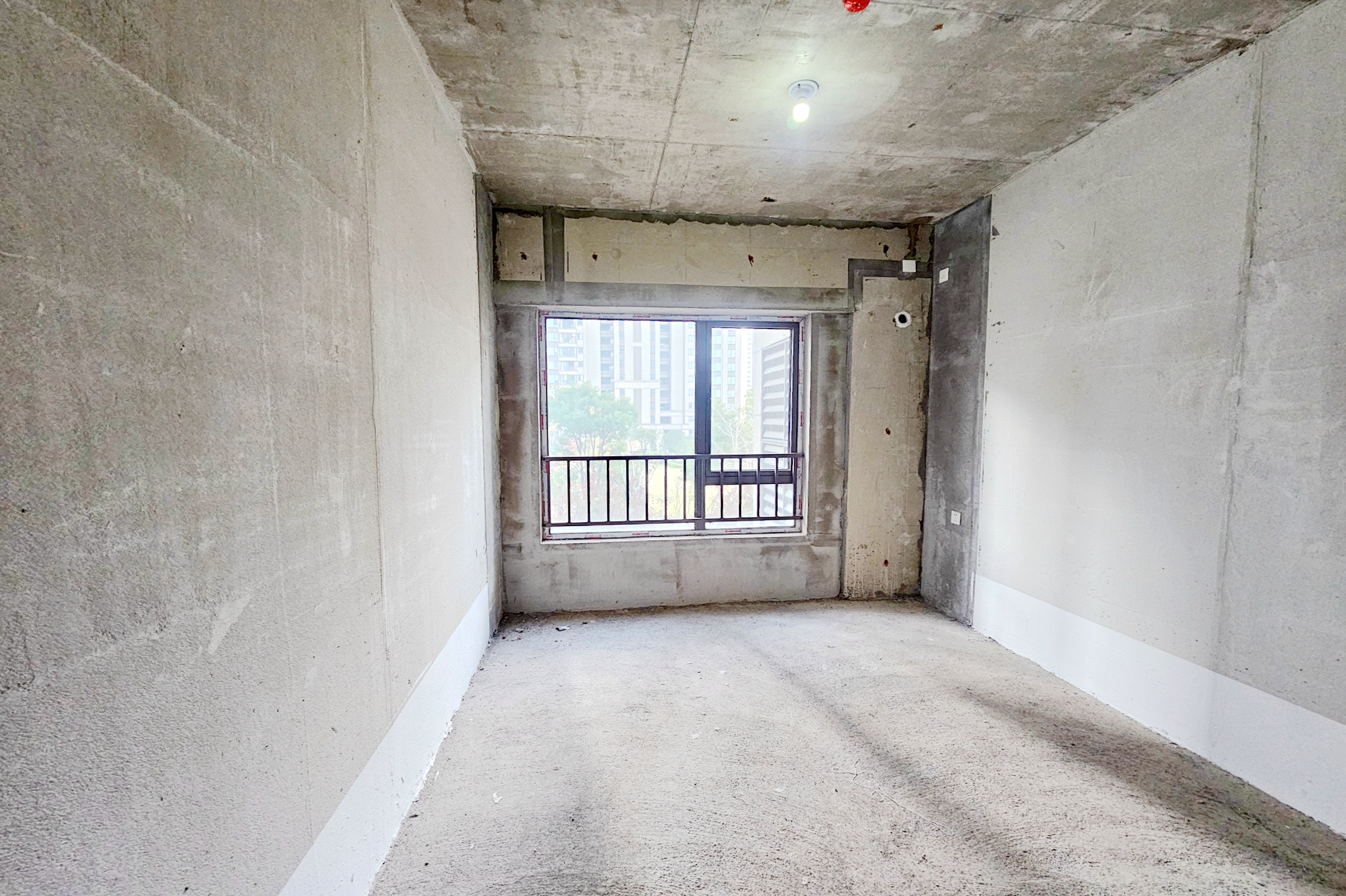 阳光城尚东湾凌云府 3室2厅1卫 105.0万 阳光城尚东湾凌云府 3室2厅1卫 105.0万其他