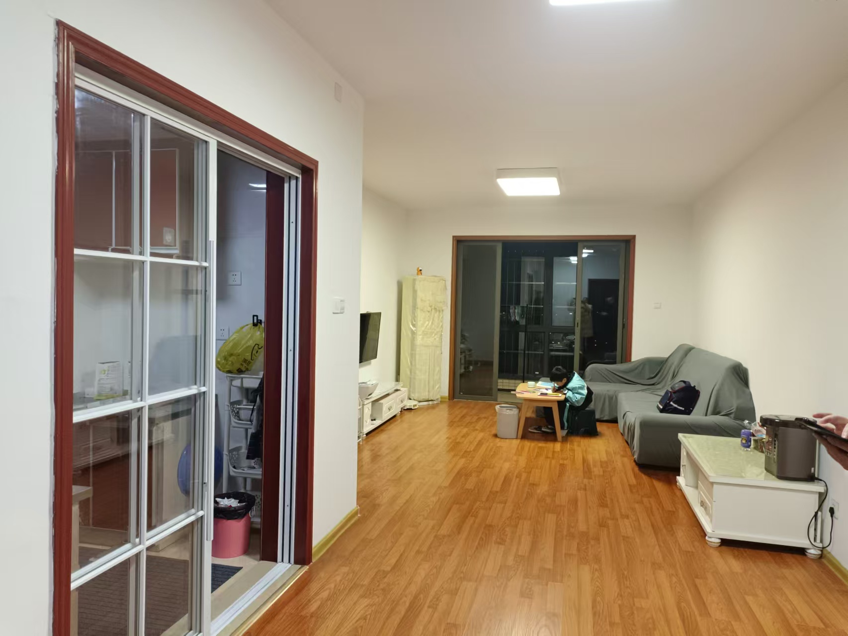 幸福庄园  3室2厅2卫    1600.0元/月 幸福庄园  3室2厅2卫    1600.0元/月