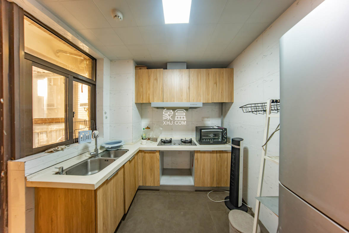 江山帝景哈佛 3室2厅1卫 95.0万 江山帝景哈佛 3室2厅1卫 95.0万厨房