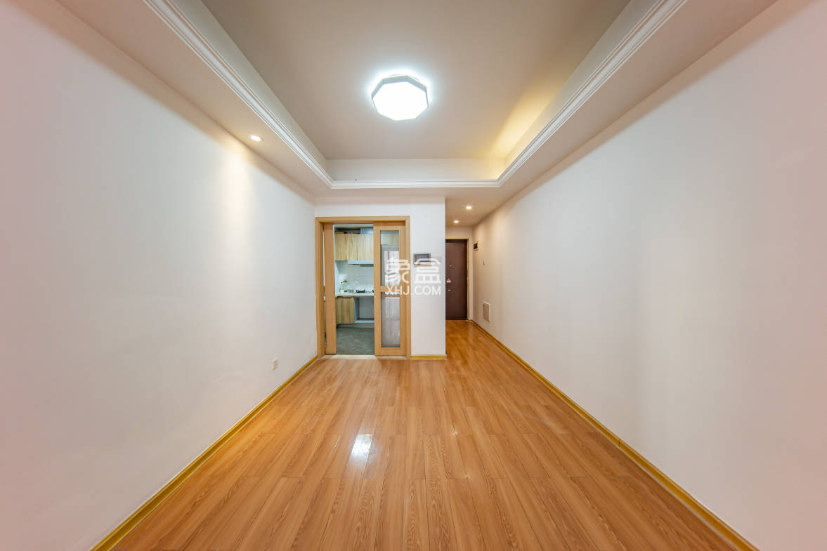 江山帝景哈佛 3室2厅1卫 95.0万 江山帝景哈佛 3室2厅1卫 95.0万客厅