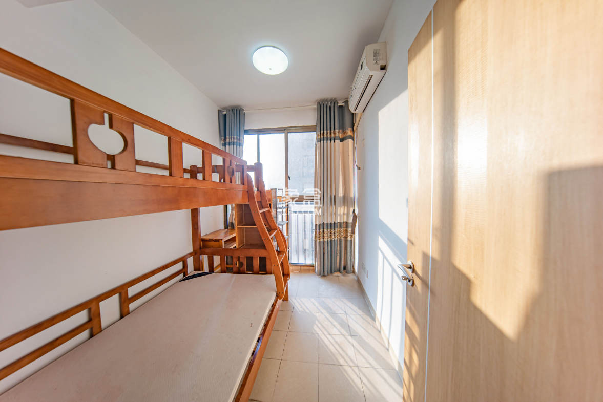 江山帝景哈佛 3室2厅1卫 95.0万 江山帝景哈佛 3室2厅1卫 95.0万卧室