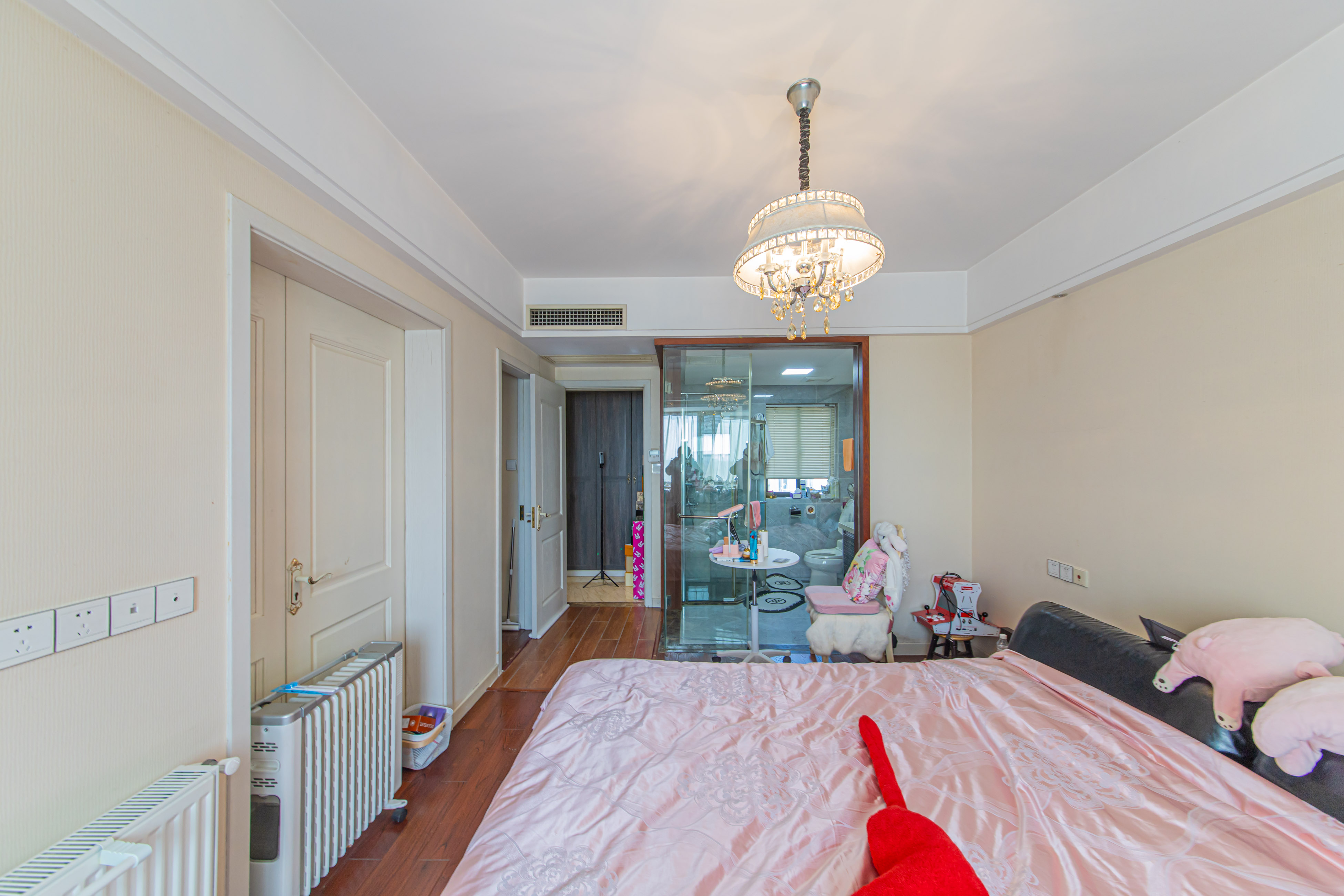 保利花园  3室2厅2卫    120.0万 保利花园  3室2厅2卫    120.0万卧室