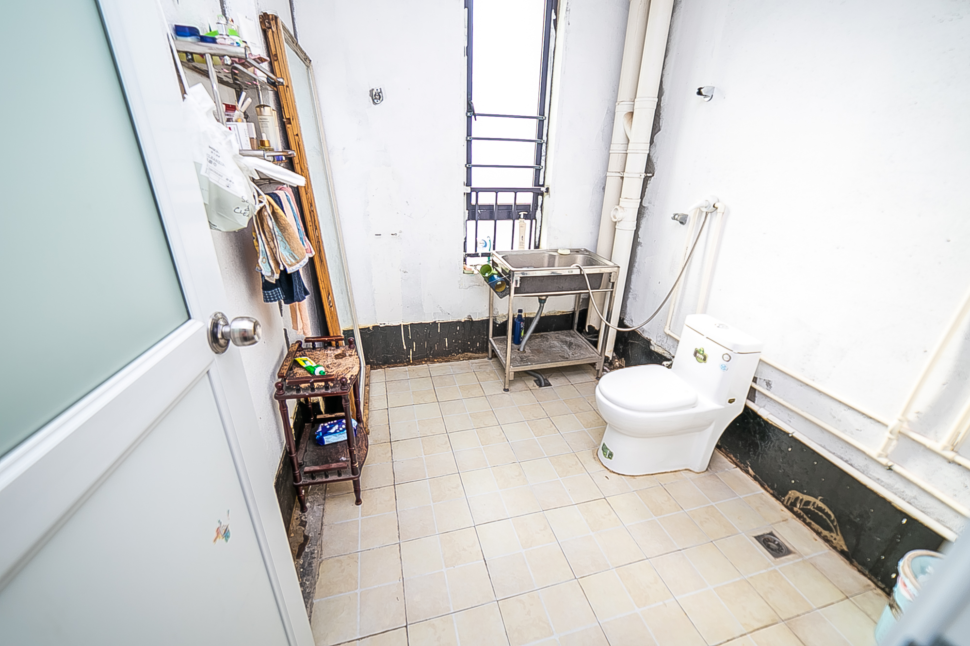 荣悦台 3室2厅2卫 176.8万 荣悦台 3室2厅2卫 176.8万卫生间