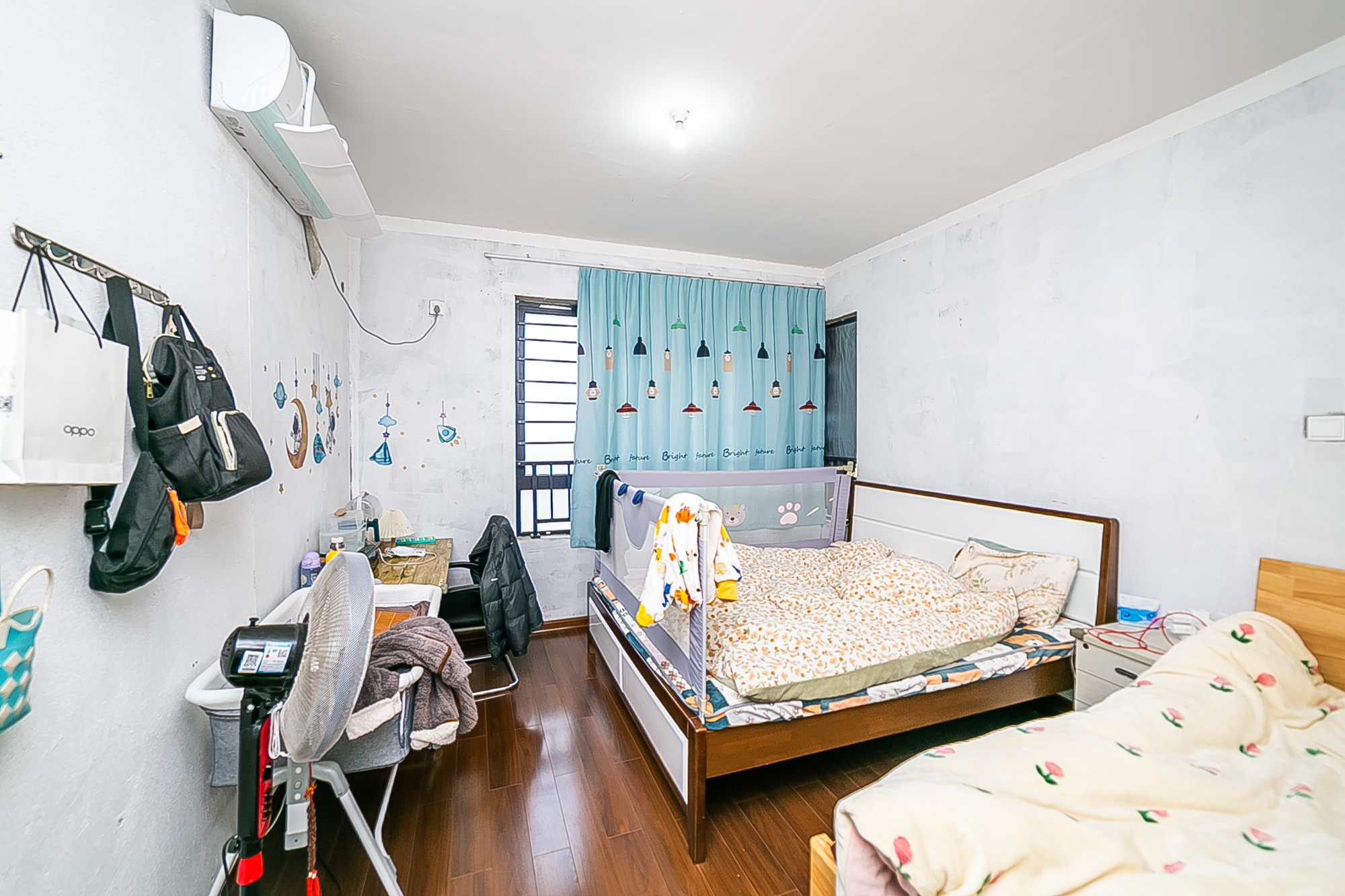 荣悦台 3室2厅2卫 176.8万 荣悦台 3室2厅2卫 176.8万卧室