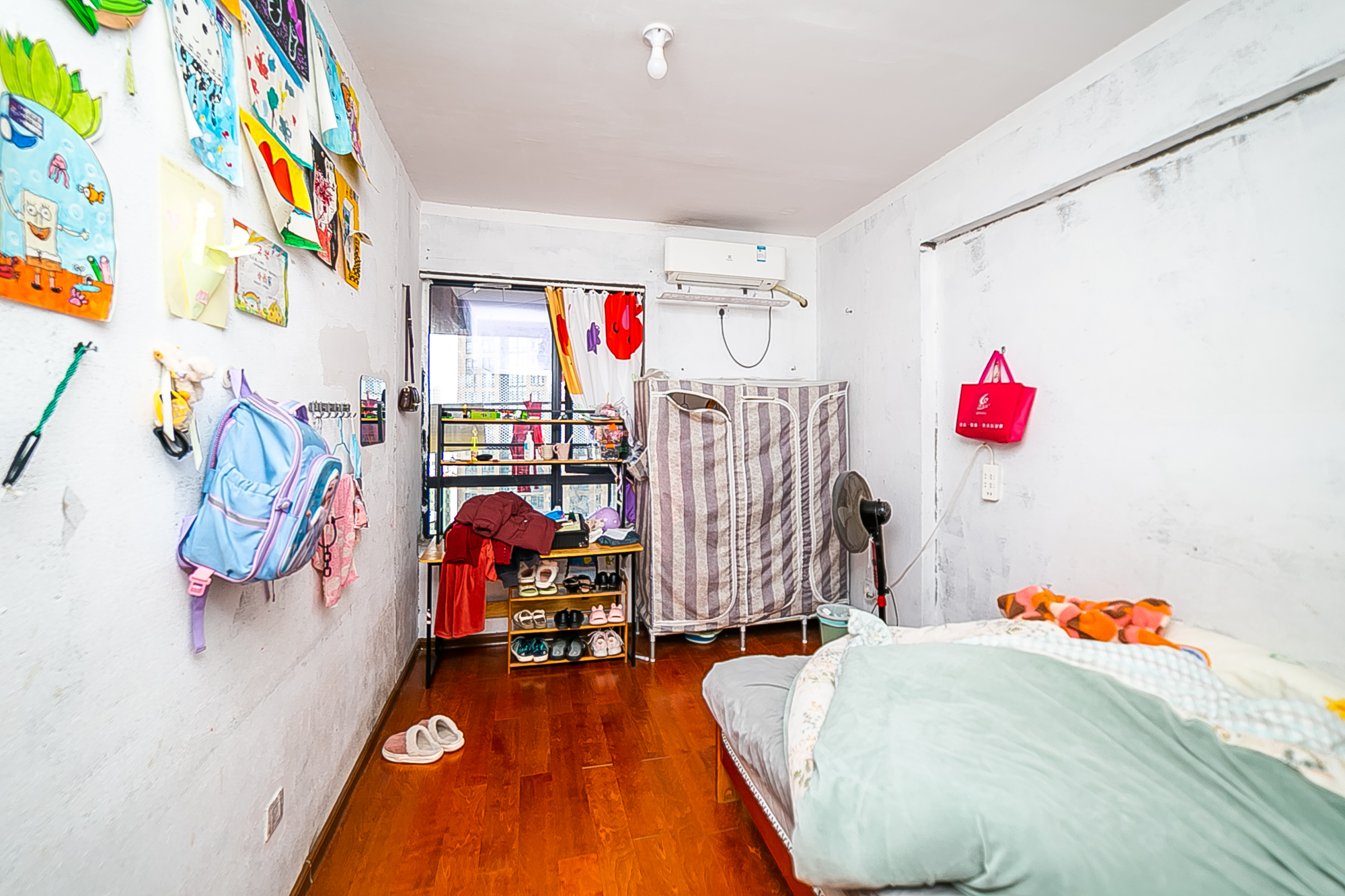 荣悦台 3室2厅2卫 176.8万 荣悦台 3室2厅2卫 176.8万卧室