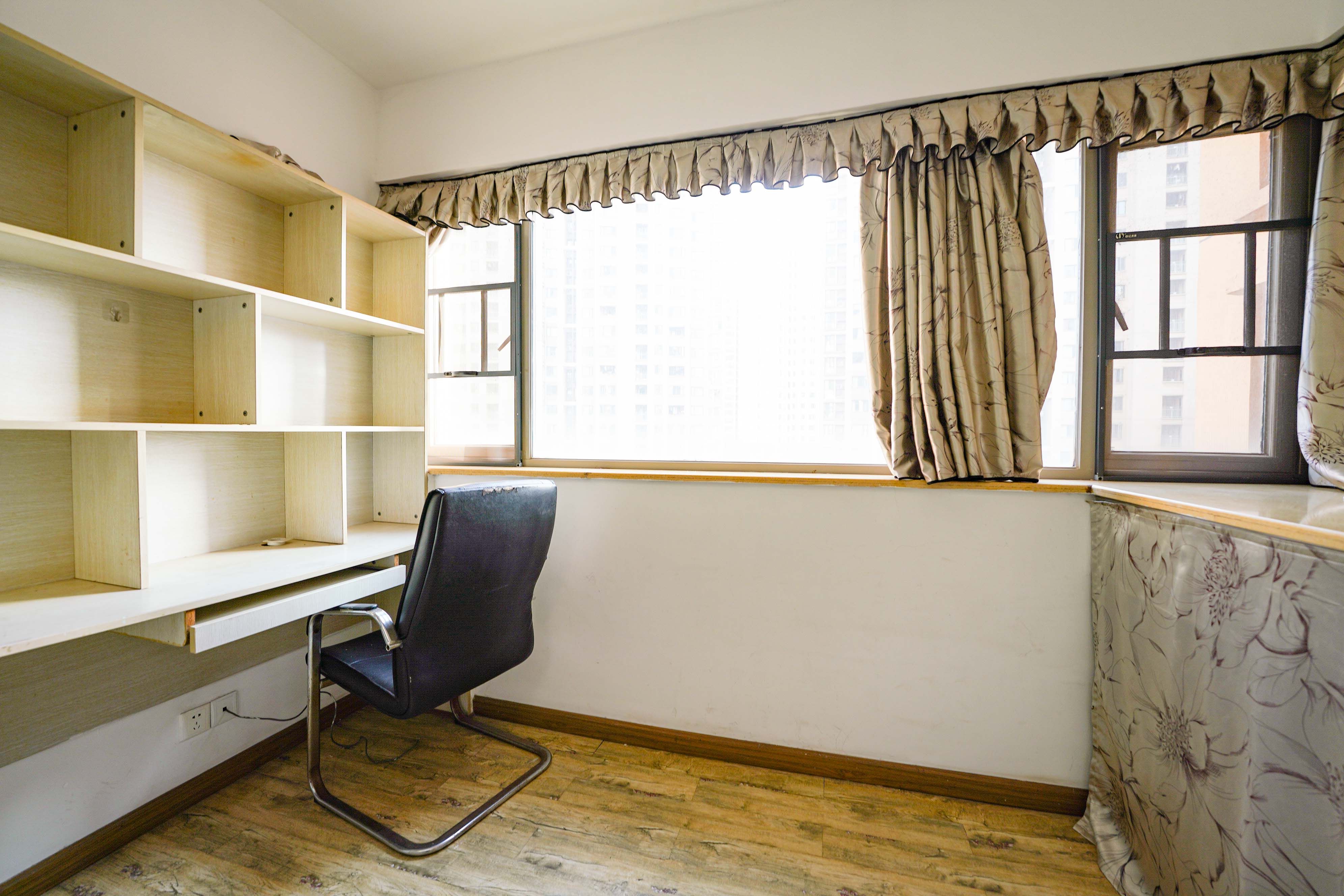 怡海星城 2室2厅1卫 43.8万 怡海星城 2室2厅1卫 43.8万其他