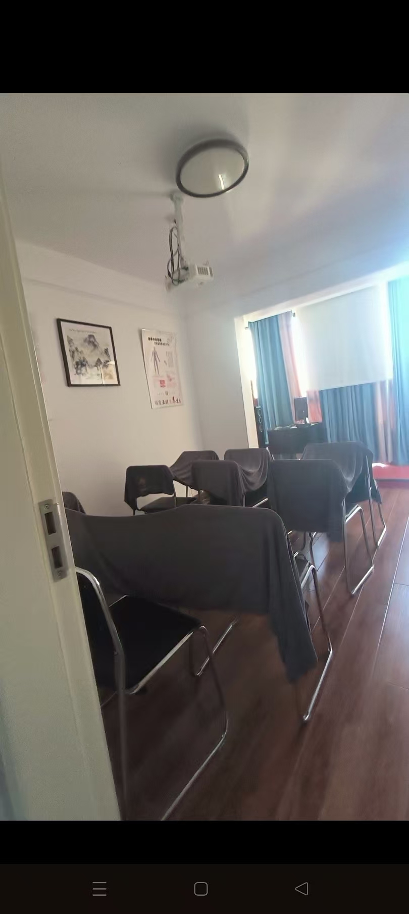 汇景花园 5室2厅2卫 3000.0元/月 汇景花园 5室2厅2卫 3000.0元/月室内图