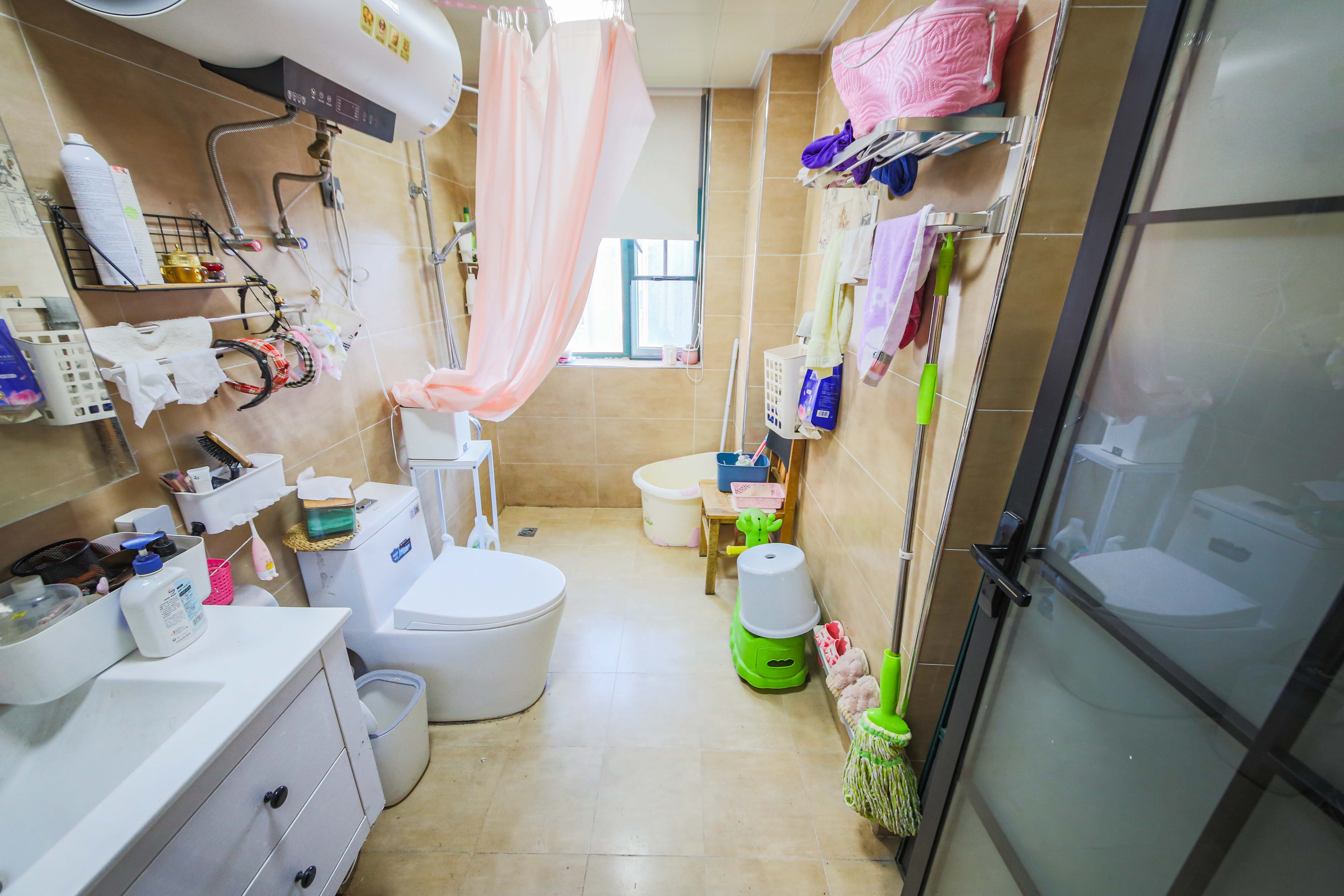 才子嘉都  3室2厅2卫   92.00万卫生间