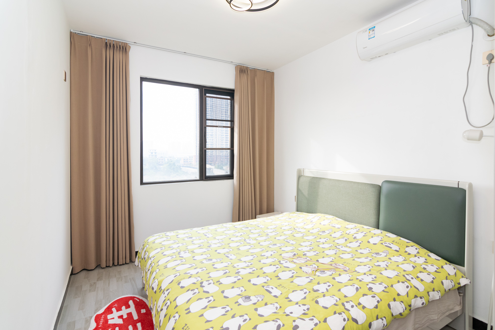 美的翰城  3室2厅1卫    65.0万 美的翰城  3室2厅1卫    65.0万卧室