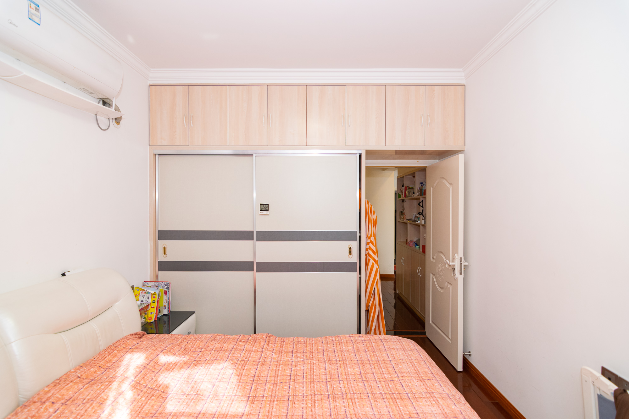 澳海澜庭 2室2厅1卫 63.0万 澳海澜庭 2室2厅1卫 63.0万卧室