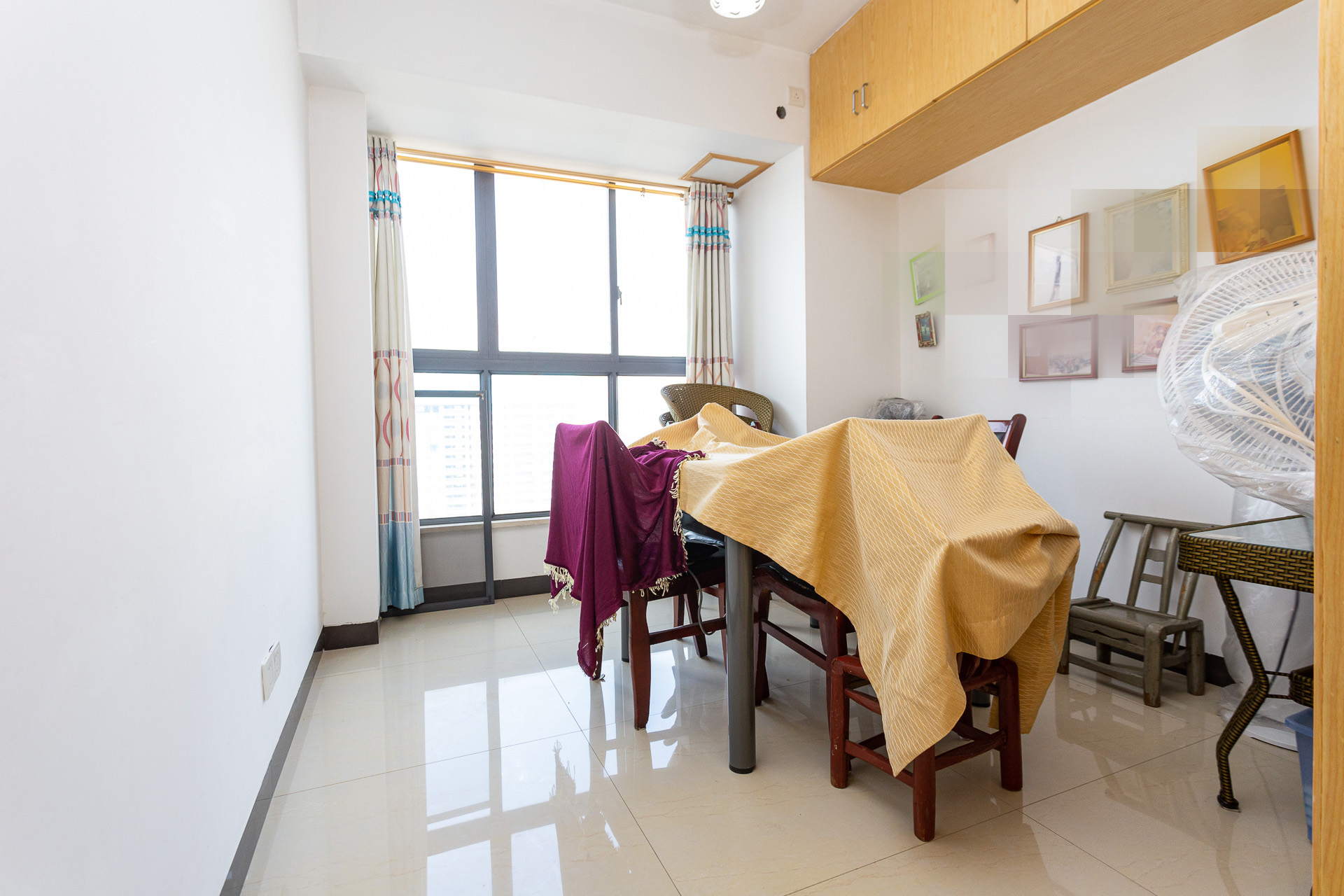 勤诚达新界  4室2厅2卫    125.0万卧室