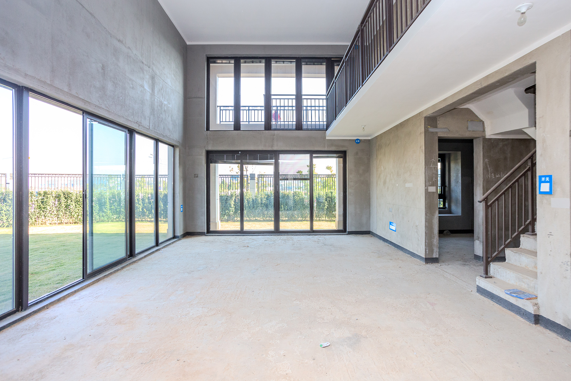 时代建发和著  6室2厅2卫   600.00万