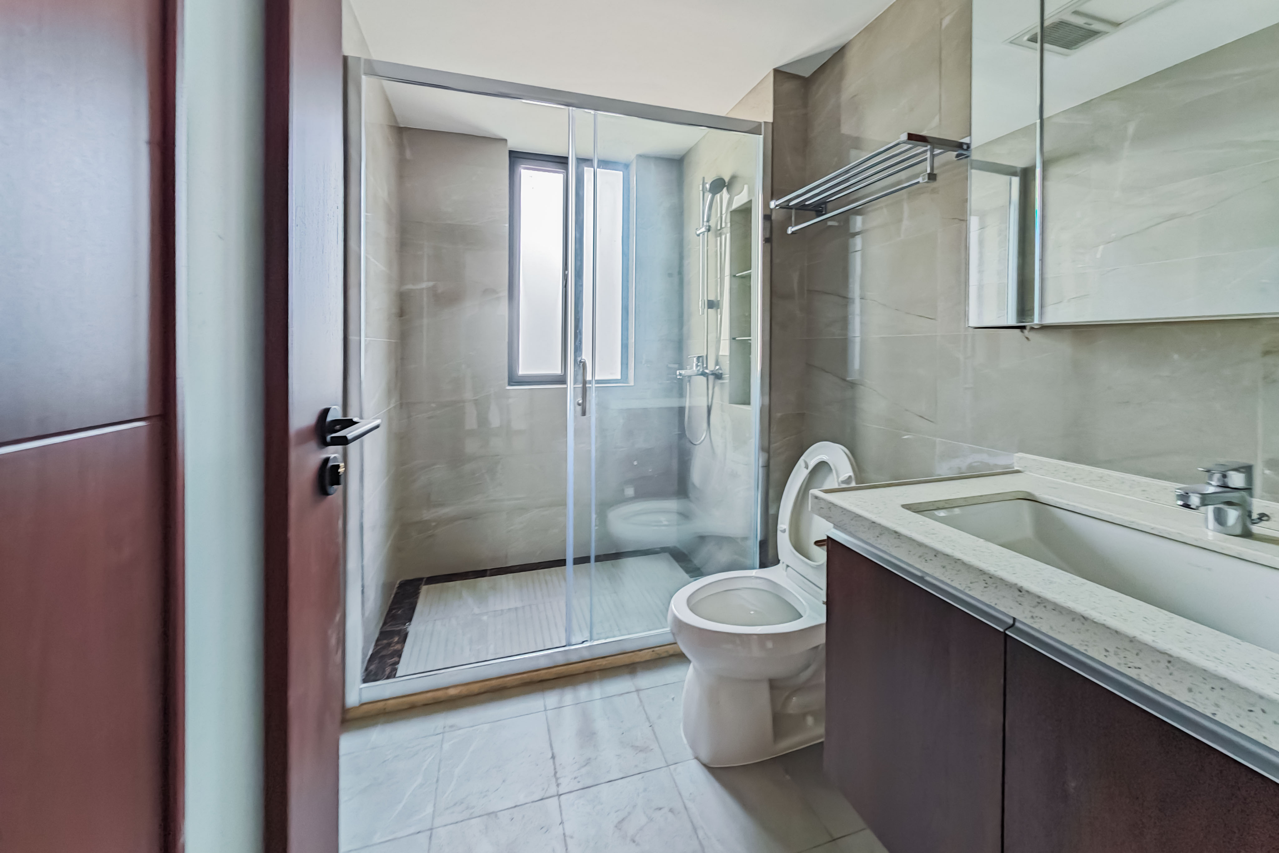 绿地长沙城际空间站(绿地新里佳苑) 4室2厅2卫 158.0万 绿地长沙城际空间站(绿地新里佳苑) 4室2厅2卫 158.0万卫生间