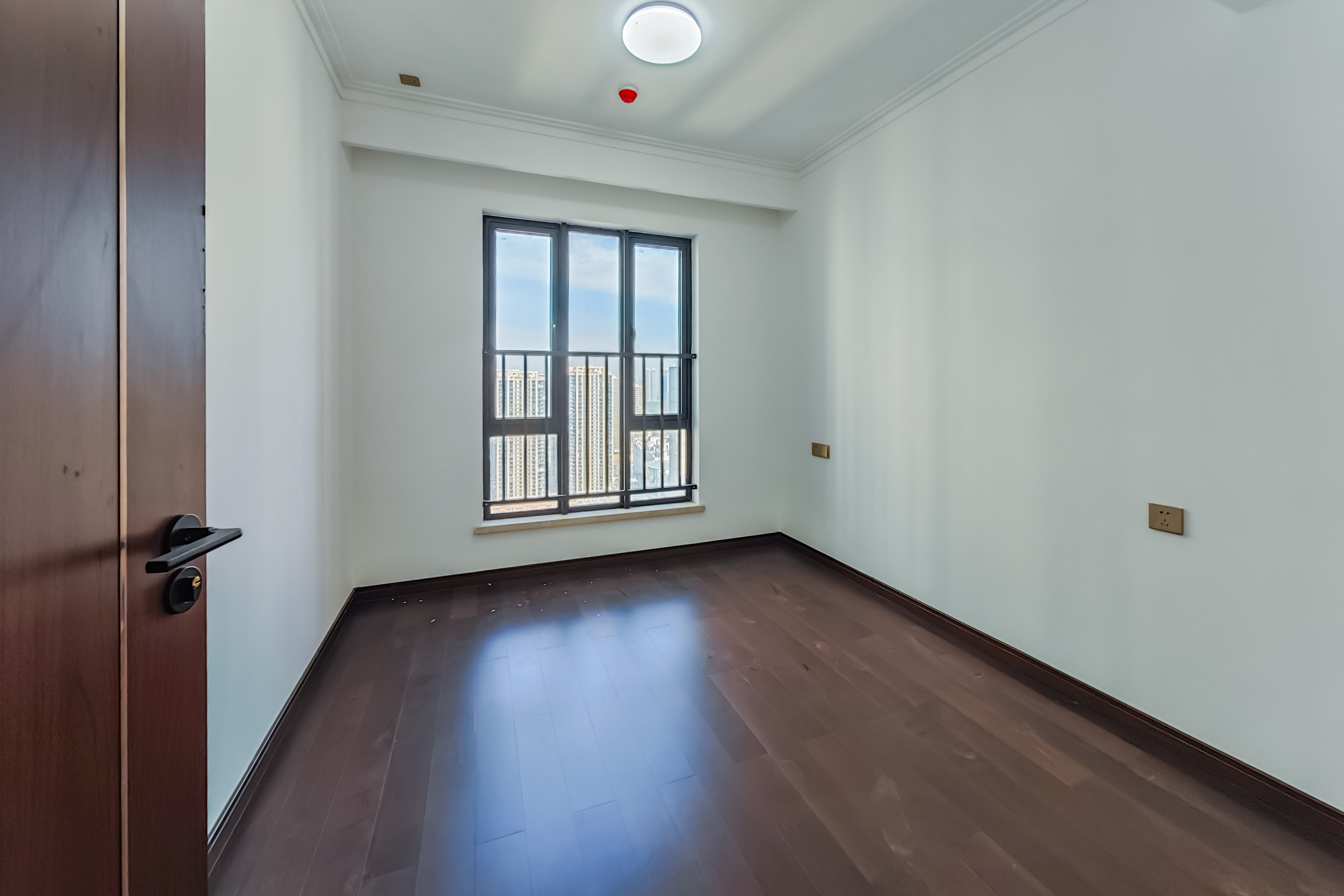 绿地长沙城际空间站(绿地新里佳苑) 4室2厅2卫 158.0万 绿地长沙城际空间站(绿地新里佳苑) 4室2厅2卫 158.0万卧室