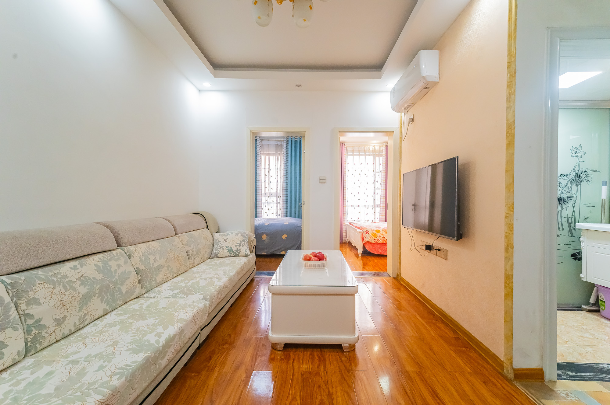 印山蓝色海岸 2室2厅1卫 43.8万 印山蓝色海岸 2室2厅1卫 43.8万客厅