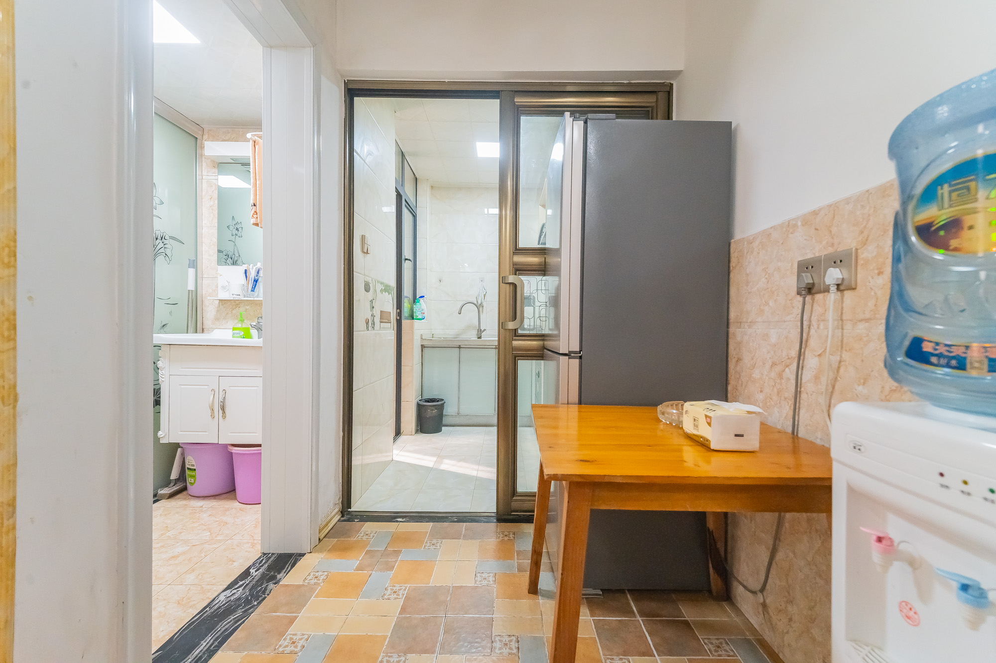 印山蓝色海岸 2室2厅1卫 43.8万 印山蓝色海岸 2室2厅1卫 43.8万客厅