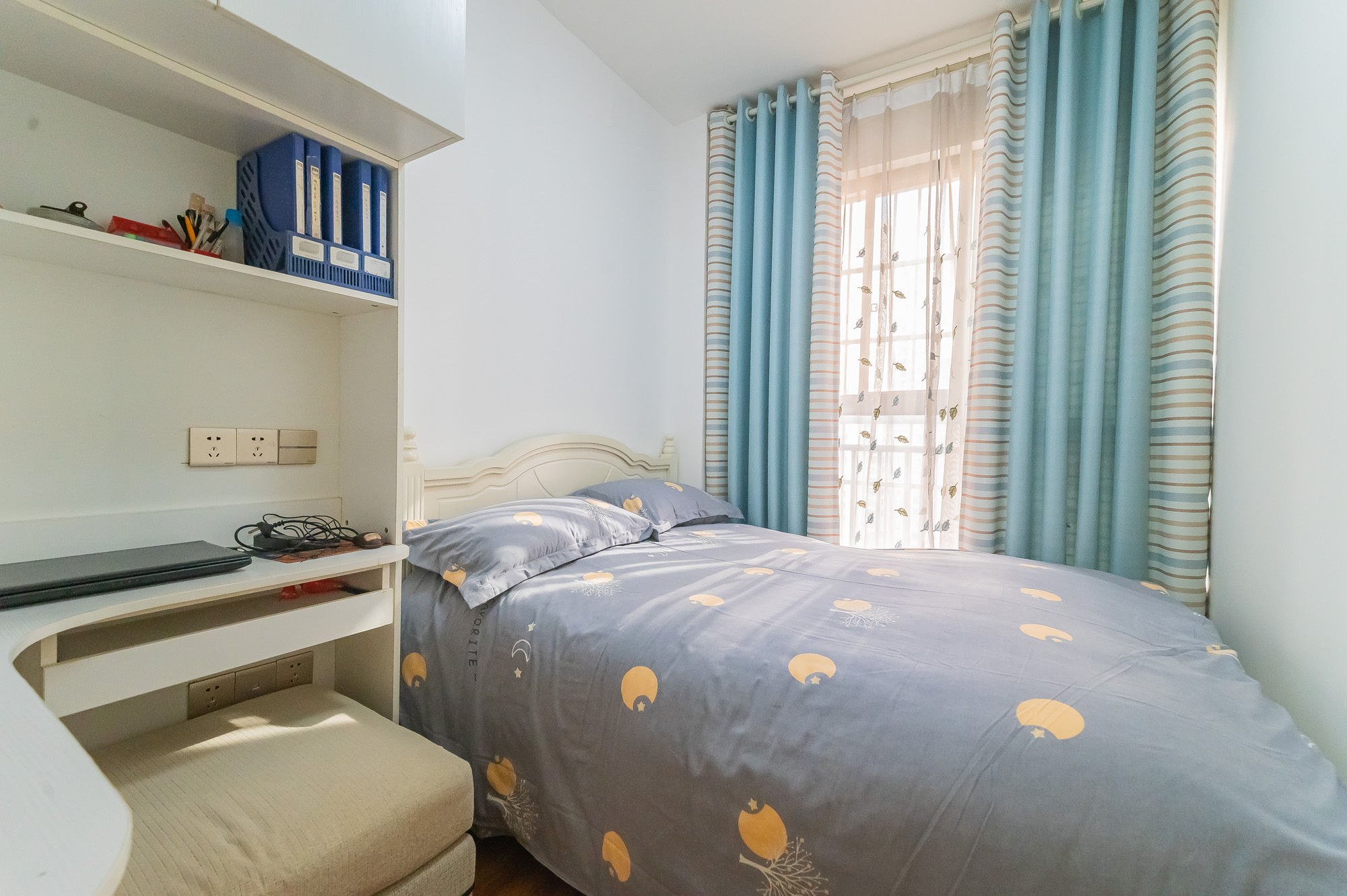 印山蓝色海岸 2室2厅1卫 43.8万 印山蓝色海岸 2室2厅1卫 43.8万卧室