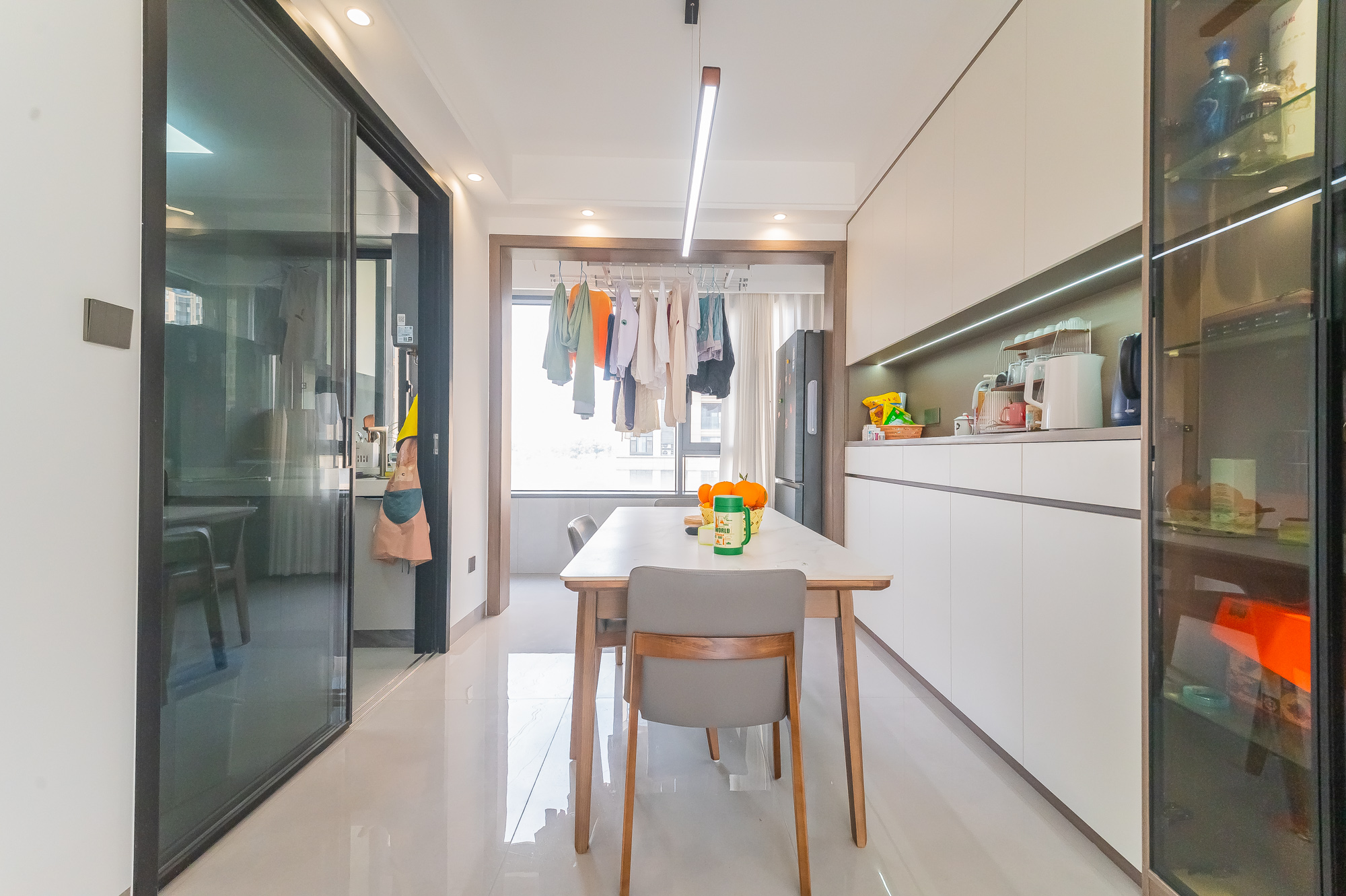 长房星昇公馆  4室2厅2卫    150.0万 长房星昇公馆  4室2厅2卫    150.0万客厅