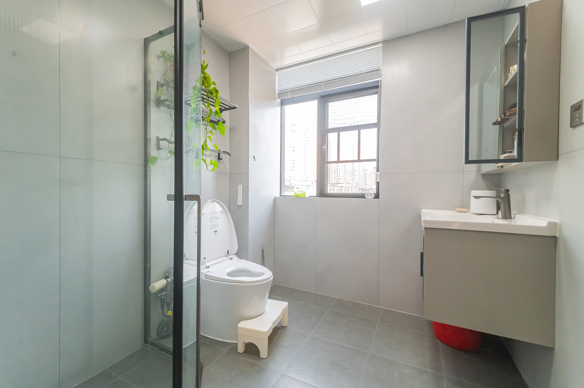 长房星昇公馆  4室2厅2卫    150.0万 长房星昇公馆  4室2厅2卫    150.0万卫生间