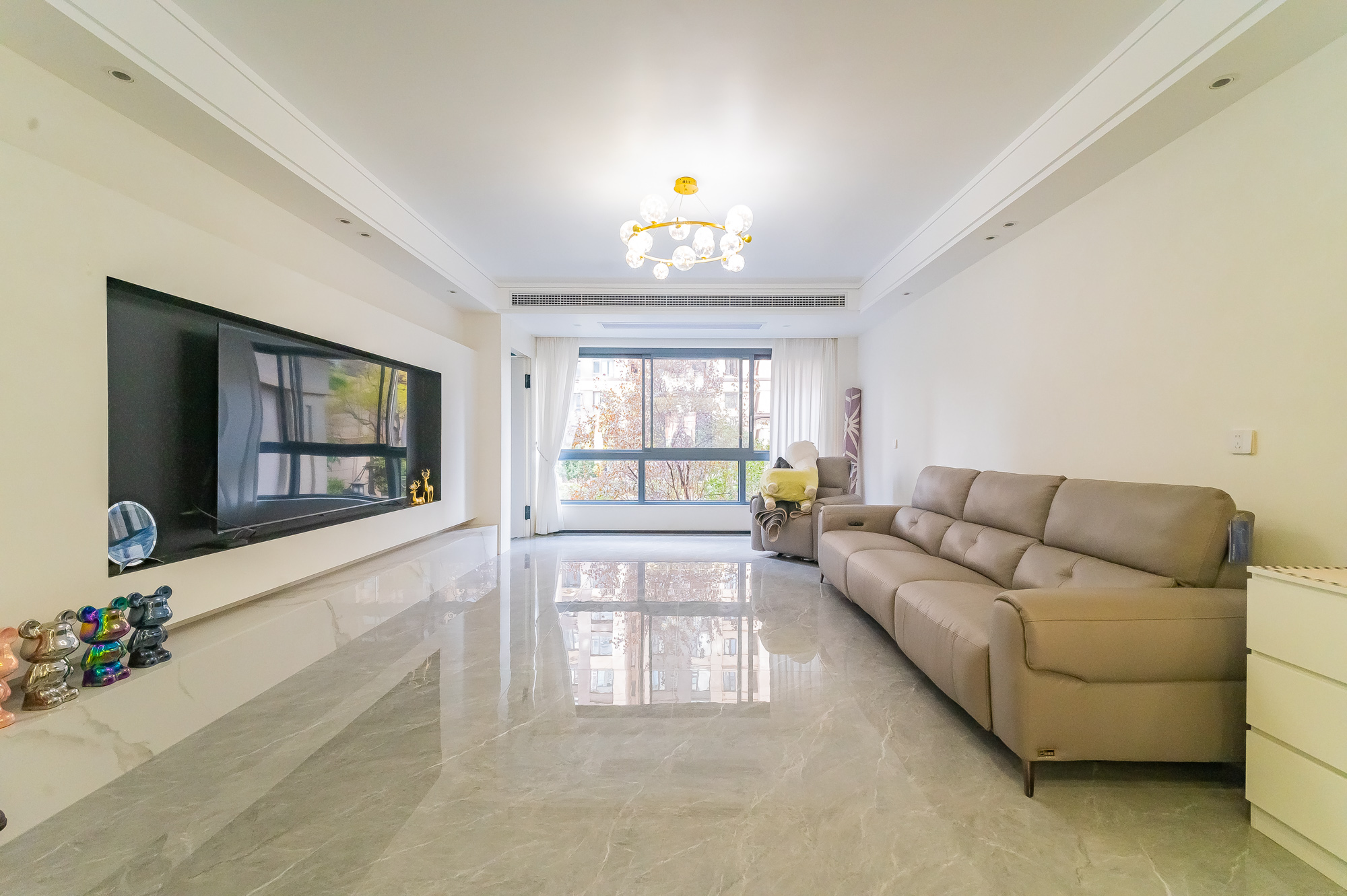 中交建发松雅院  3室2厅2卫    152.0万 中交建发松雅院  3室2厅2卫    152.0万客厅