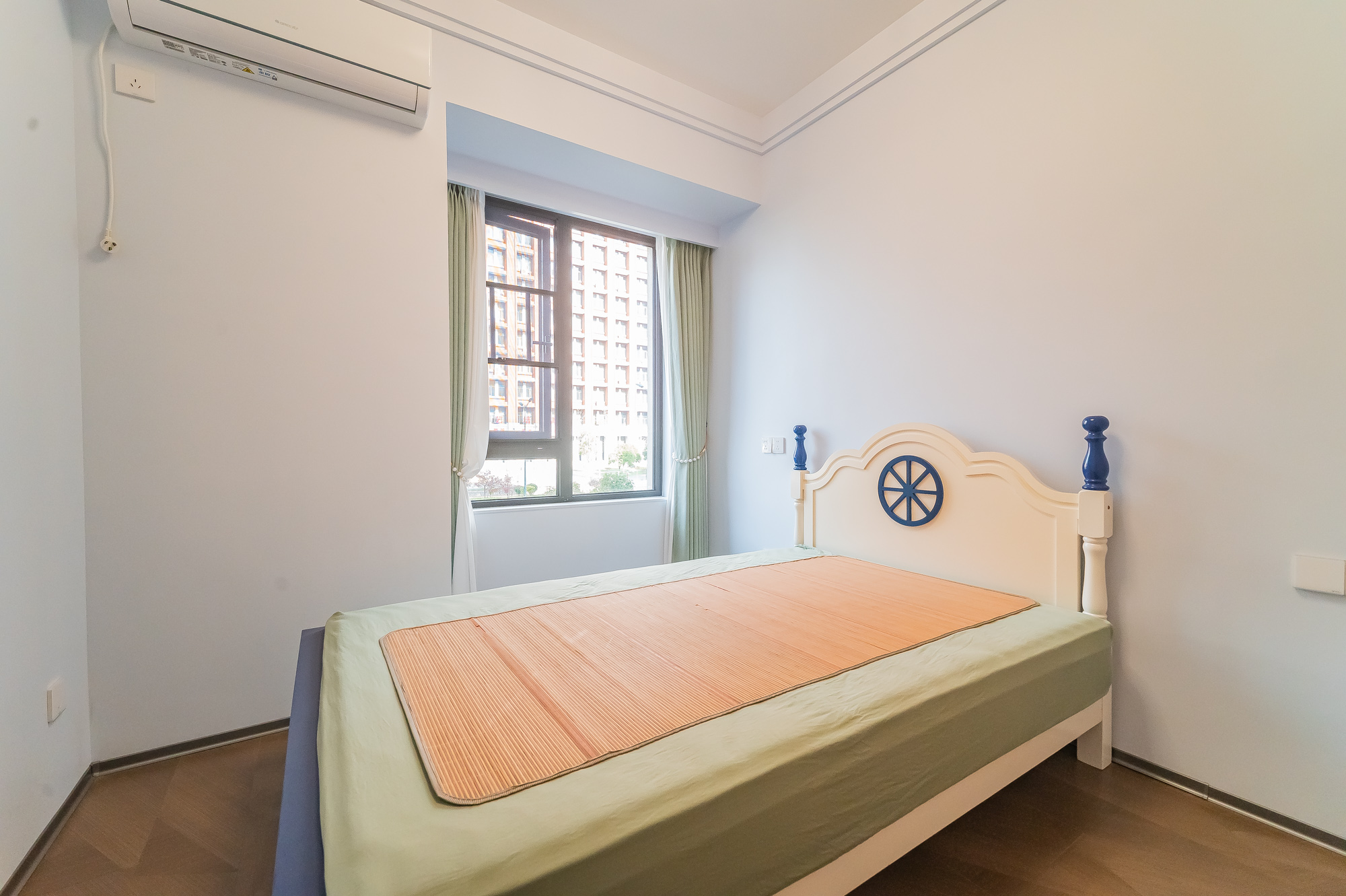 中交建发松雅院  3室2厅2卫    152.0万 中交建发松雅院  3室2厅2卫    152.0万卧室