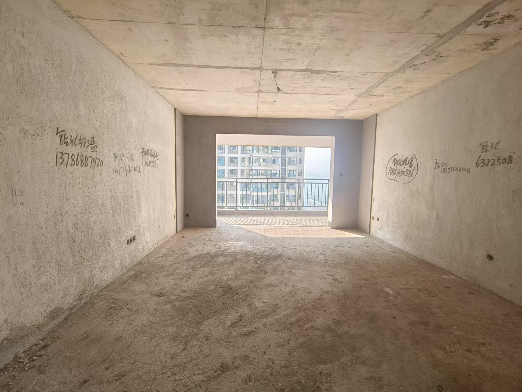 五江碧桂园城市广场 4室2厅2卫 83.8万 五江碧桂园城市广场 4室2厅2卫 83.8万室内图