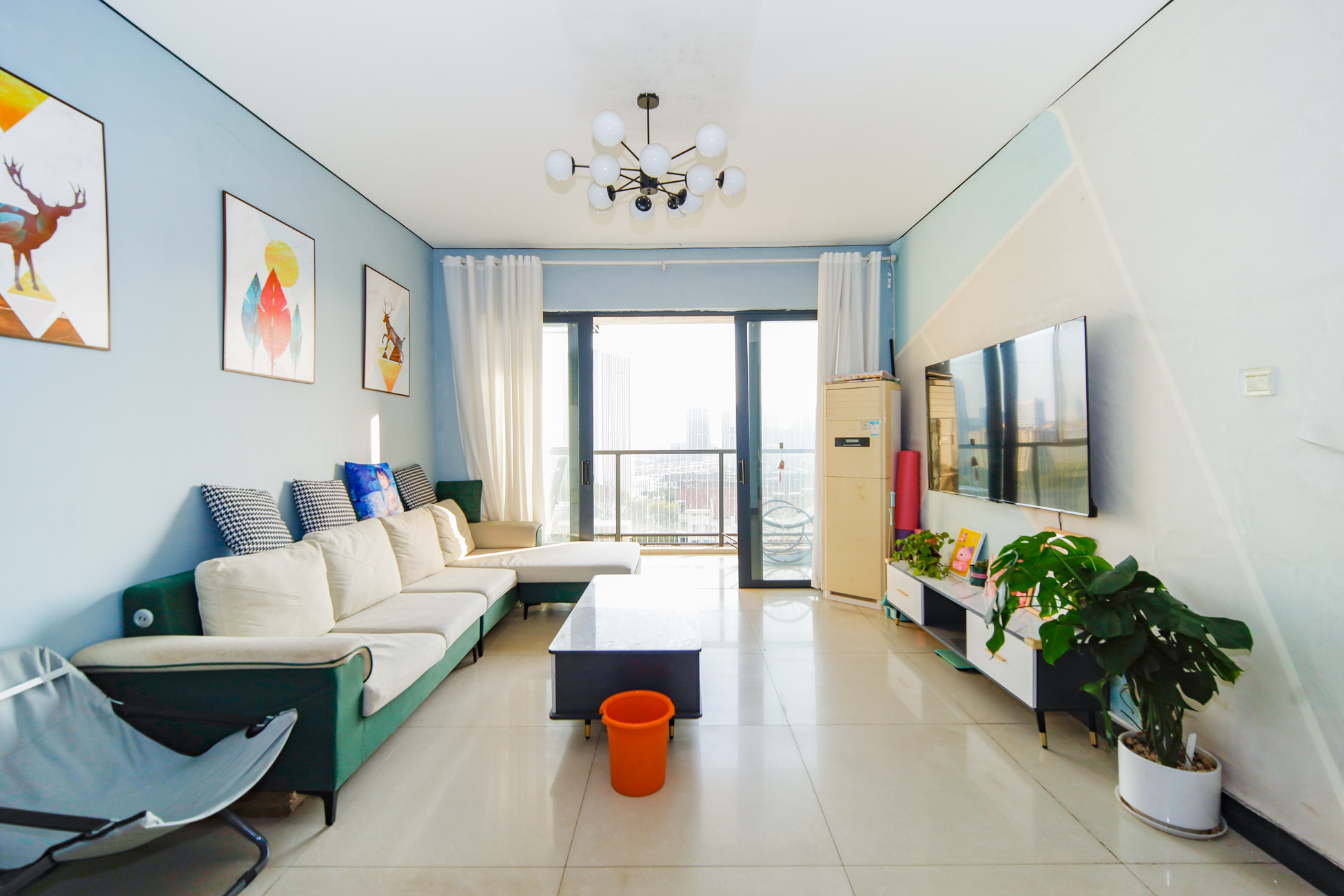 城南故事家园 3室2厅1卫 82.0万 城南故事家园 3室2厅1卫 82.0万客厅