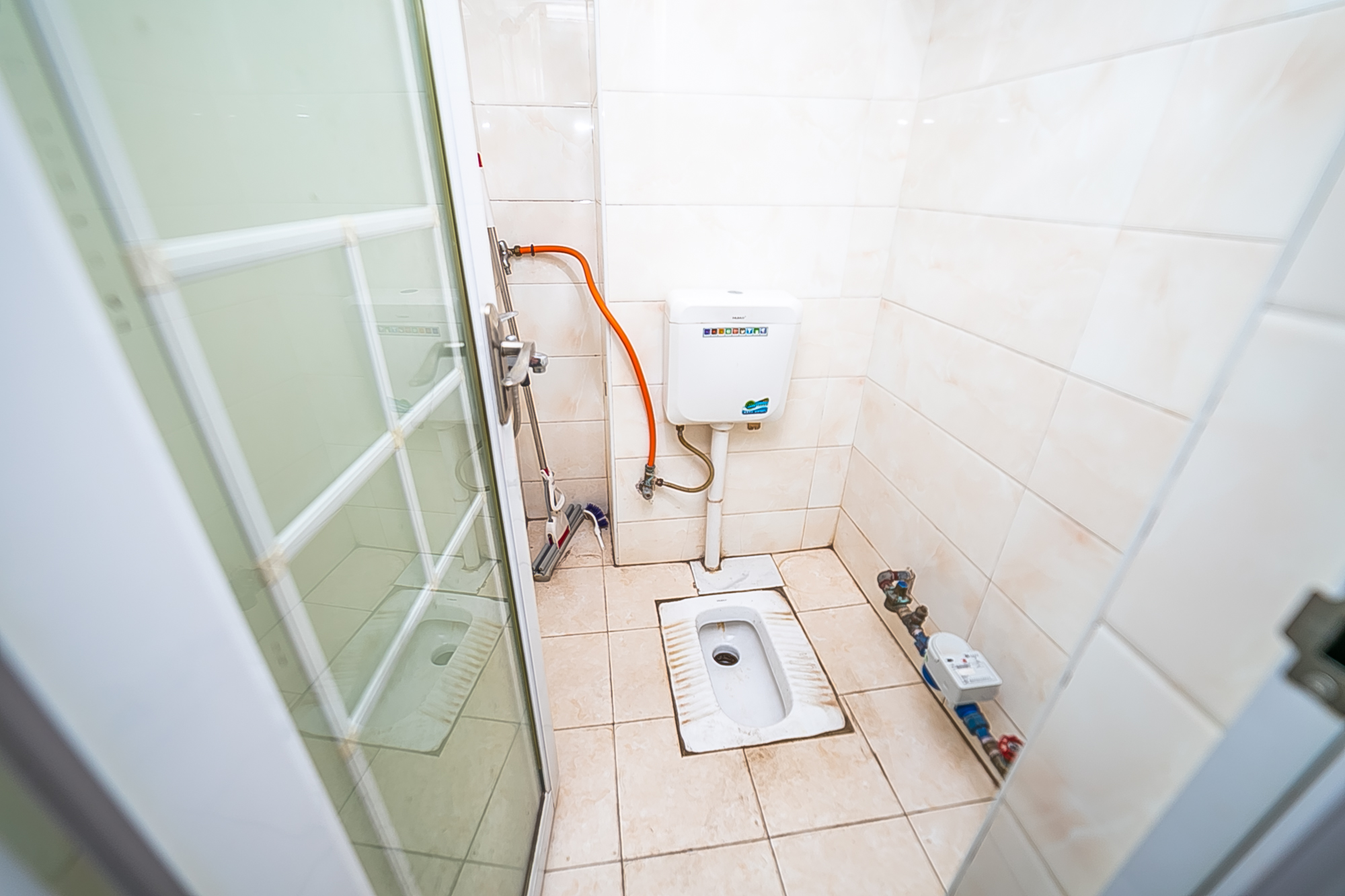 东怡外国(南湖一号) 2室1厅1卫 57.0万 东怡外国(南湖一号) 2室1厅1卫 57.0万其他