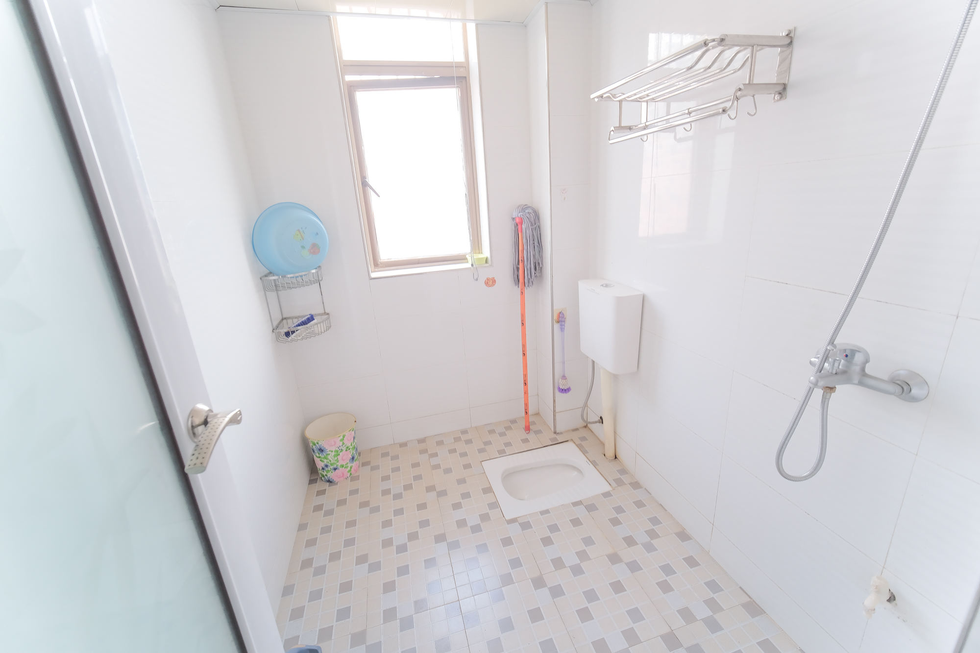 华业新城之都(星城之家) 3室2厅2卫 49.8万 华业新城之都(星城之家) 3室2厅2卫 49.8万卫生间