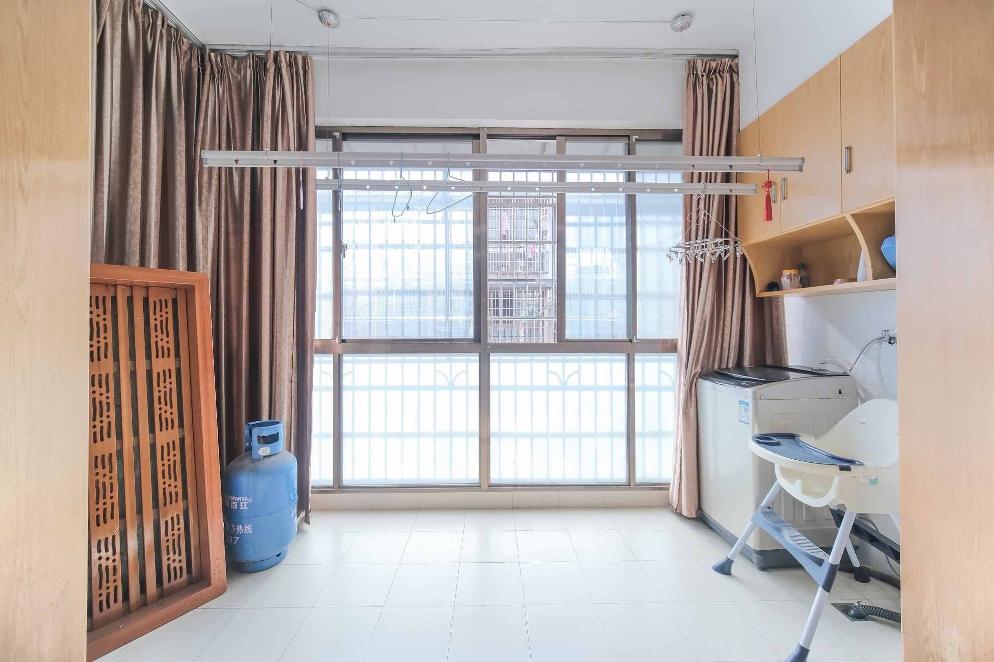 华业新城之都(星城之家) 3室2厅2卫 49.8万 华业新城之都(星城之家) 3室2厅2卫 49.8万阳台