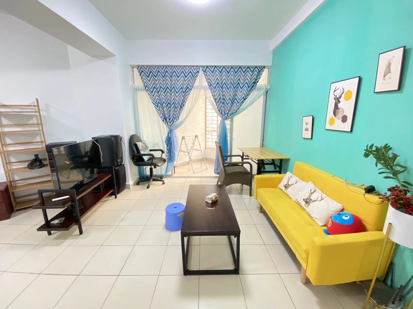 世贸中心  3室2厅2卫    2500.0元/月 世贸中心  3室2厅2卫    2500.0元/月室内图