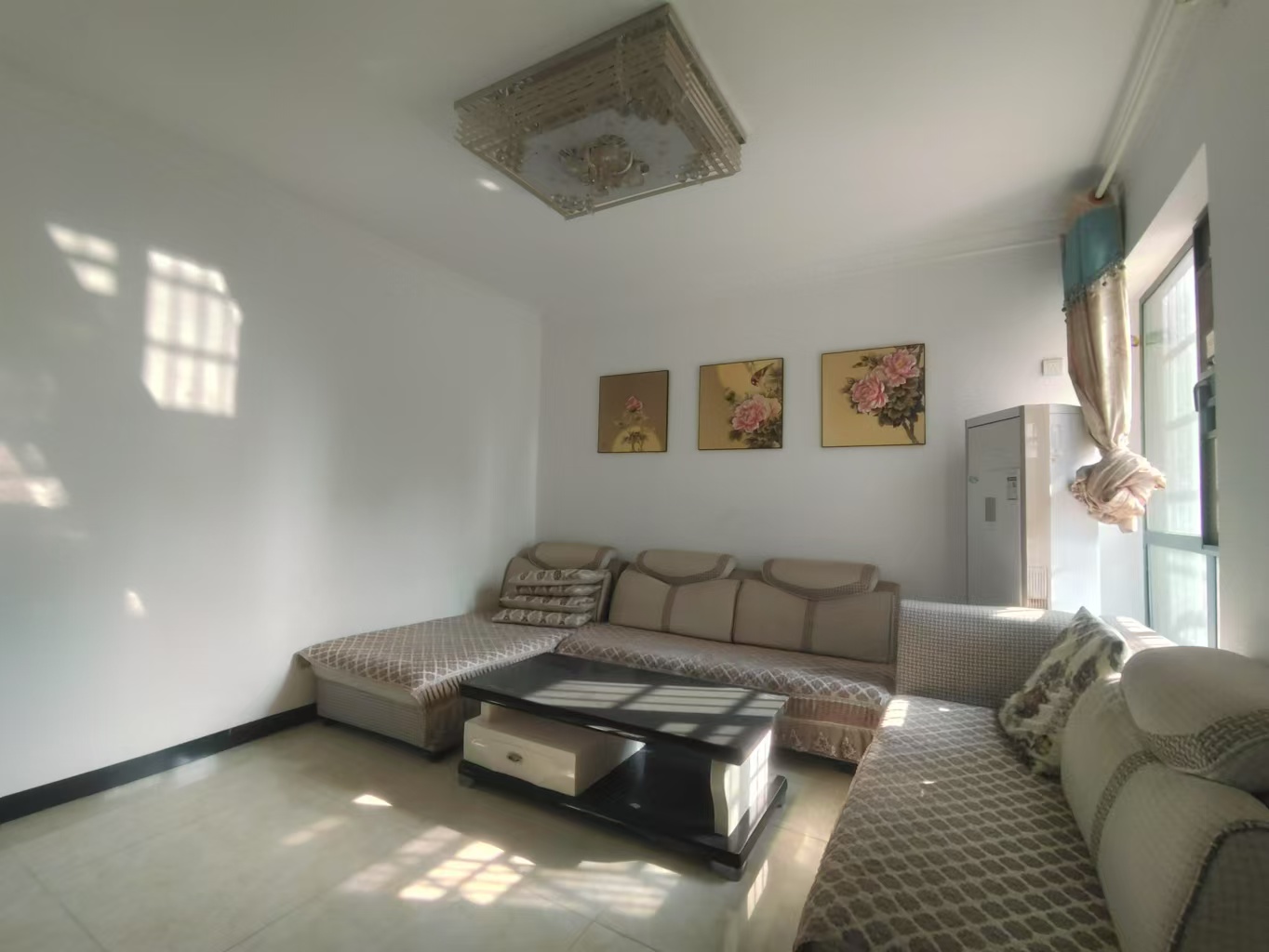 天地人和 3室2厅2卫 1600.0元/月 天地人和 3室2厅2卫 1600.0元/月室内图