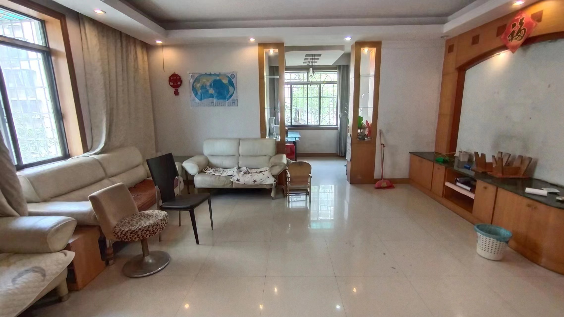 鑫邮小区  2室2厅1卫    1700.0元/月 鑫邮小区  2室2厅1卫    1700.0元/月室内图