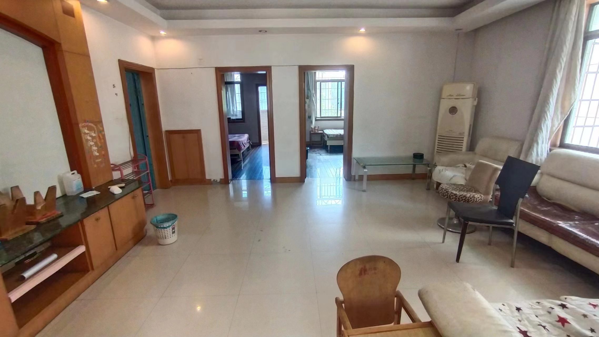 鑫邮小区  2室2厅1卫    1700.0元/月 鑫邮小区  2室2厅1卫    1700.0元/月室内图