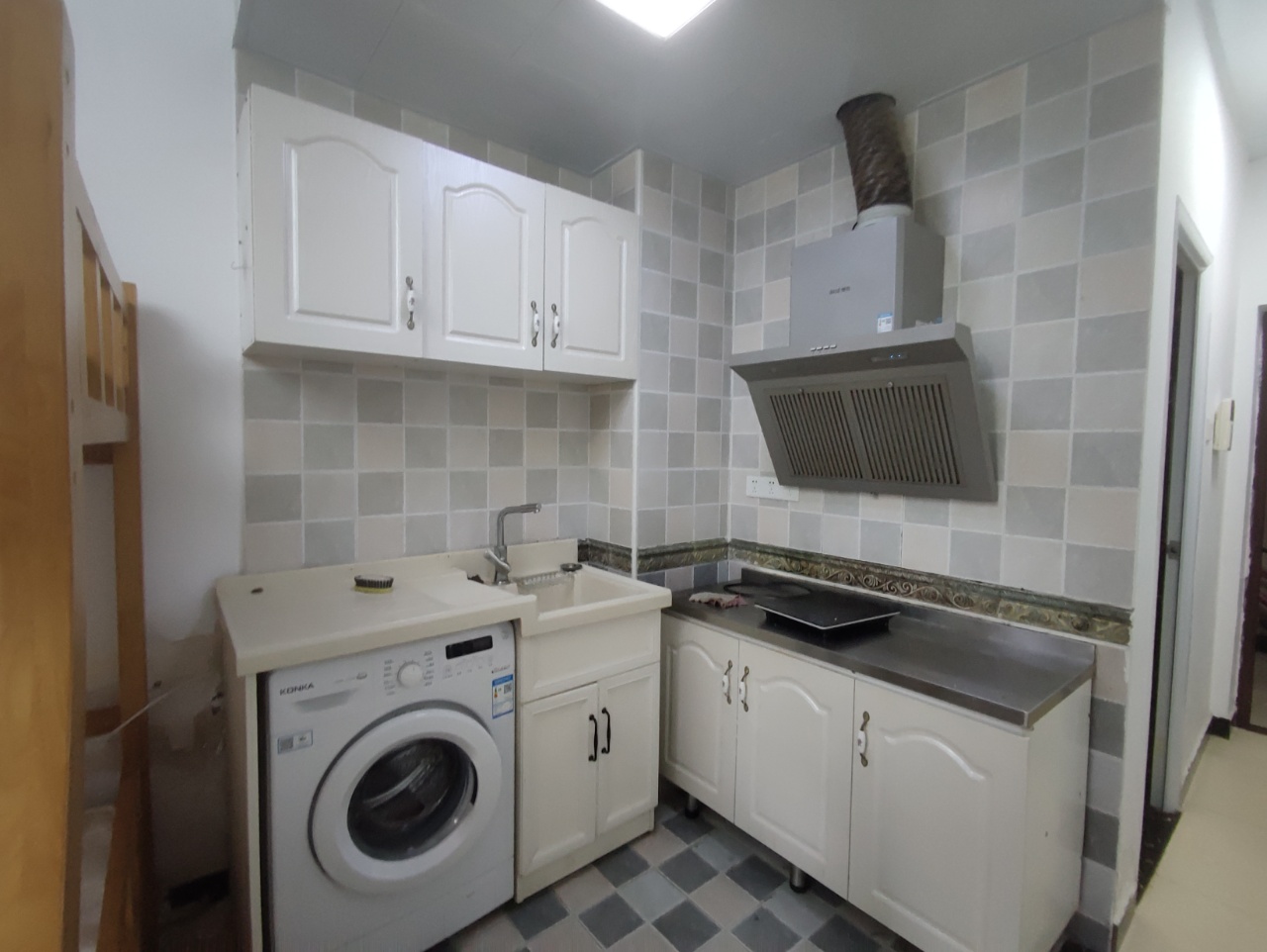 中建芙蓉工社 1室1厅1卫 1200.0元/月 中建芙蓉工社 1室1厅1卫 1200.0元/月室内图