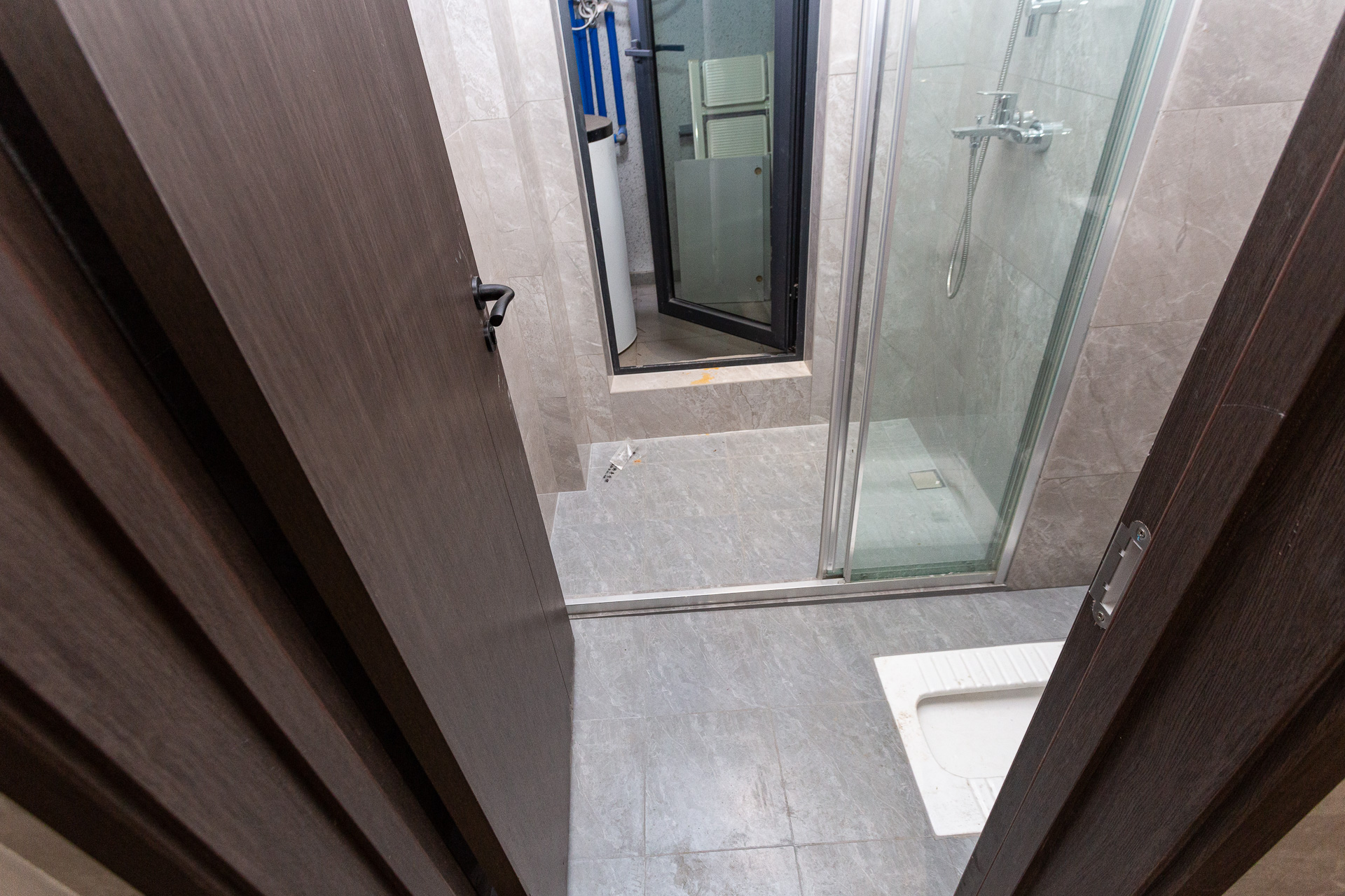 越秀湘江星汇城三期  4室2厅3卫    300.0万 越秀湘江星汇城三期  4室2厅3卫    300.0万卫生间