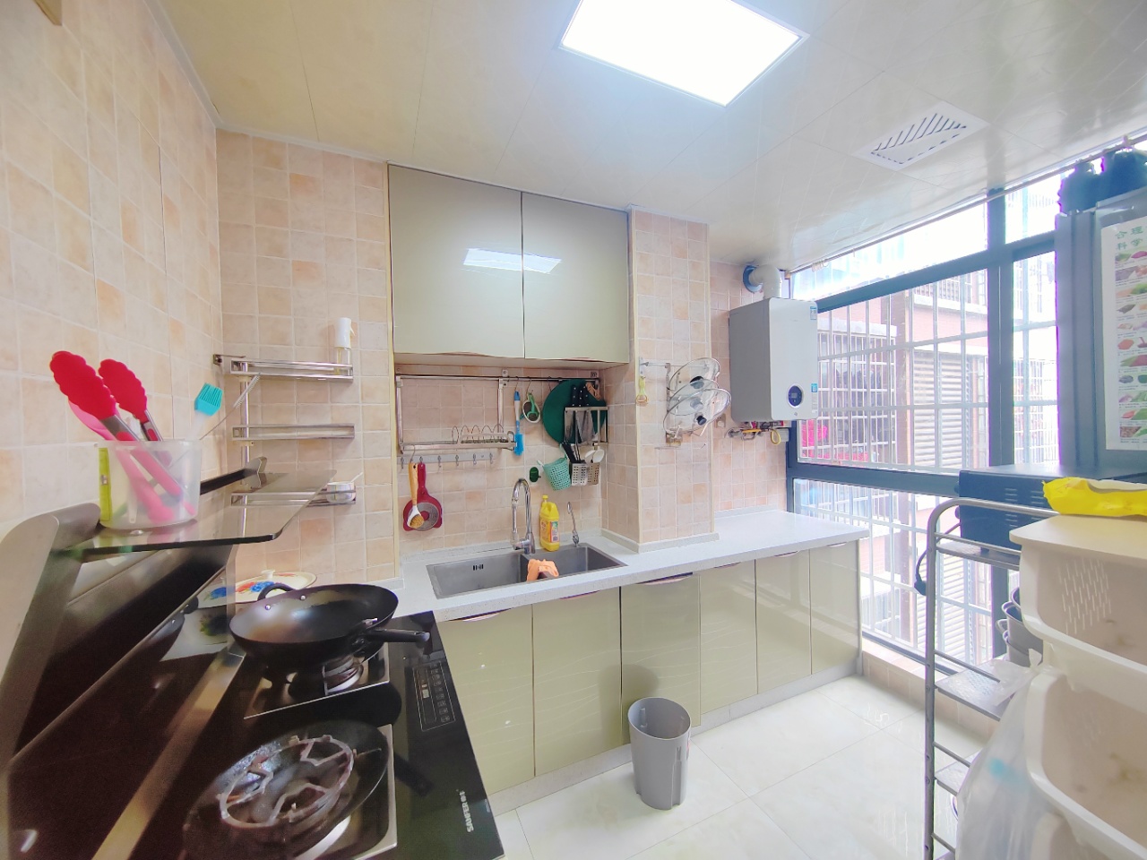 桃花缘 2室1厅1卫 58.8万 桃花缘 2室1厅1卫 58.8万室内图