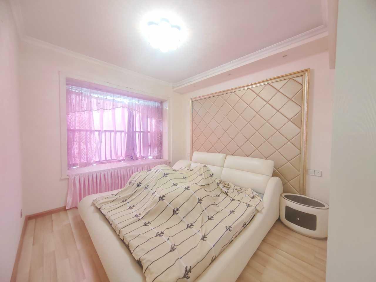 御景东方  3室2厅2卫    79.8万 御景东方  3室2厅2卫    79.8万室内图