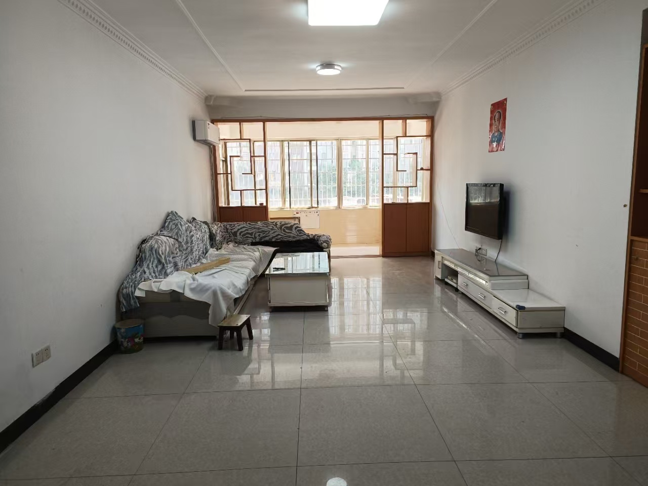 文昌阁社区(学府公寓) 4室2厅2卫 1400.0元/月 文昌阁社区(学府公寓) 4室2厅2卫 1400.0元/月室内图