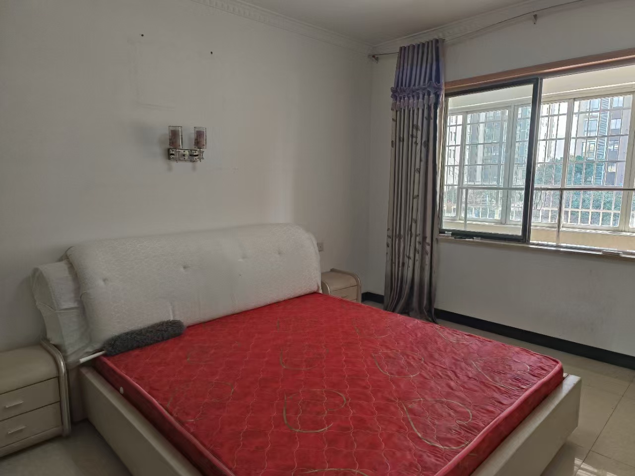 文昌阁社区(学府公寓) 4室2厅2卫 1400.0元/月 文昌阁社区(学府公寓) 4室2厅2卫 1400.0元/月室内图