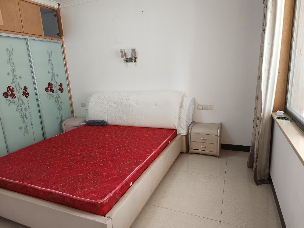 文昌阁社区(学府公寓) 4室2厅2卫 1400.0元/月 文昌阁社区(学府公寓) 4室2厅2卫 1400.0元/月室内图