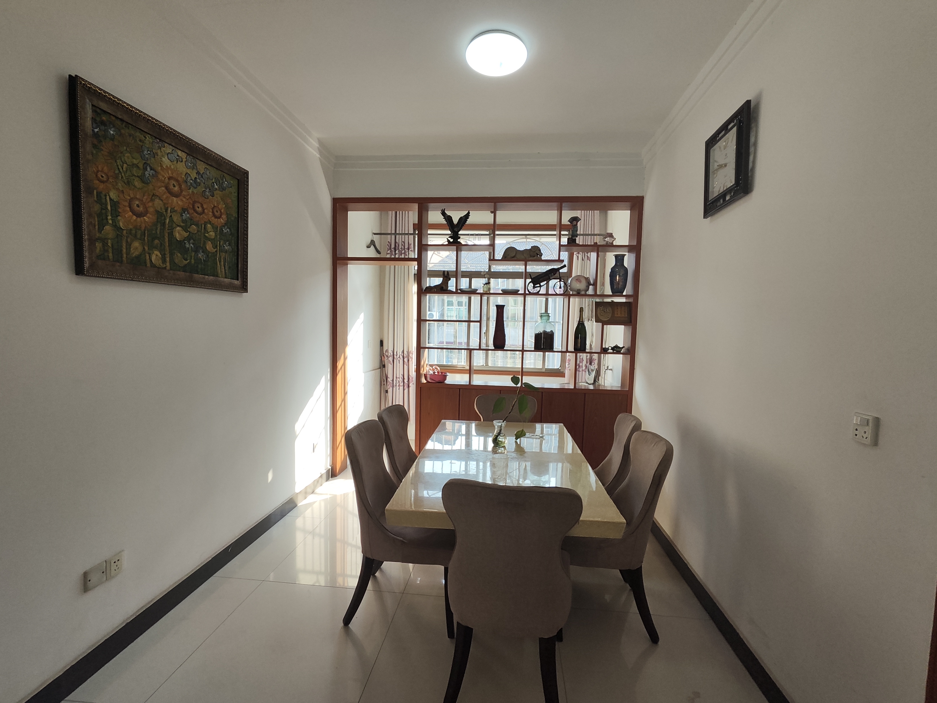 兴旺小区  3室2厅1卫    1200.0元/月 兴旺小区  3室2厅1卫    1200.0元/月室内图